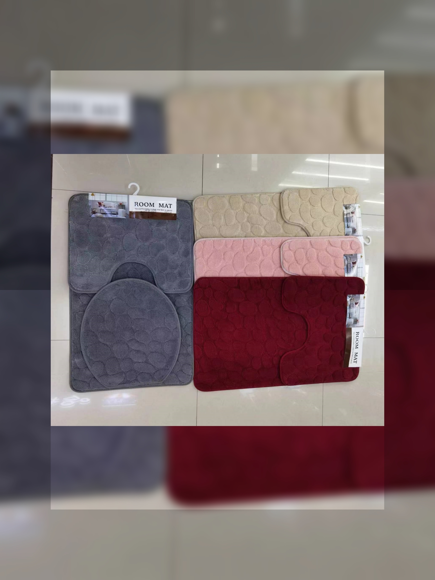 The plain jacquard stone-patterned toilet set, bathroom 3-piece set, floor mat, foot mat, anti-slip mat and door mat products come in multiple colors, are of good quality and come in various sizes Application Scenario