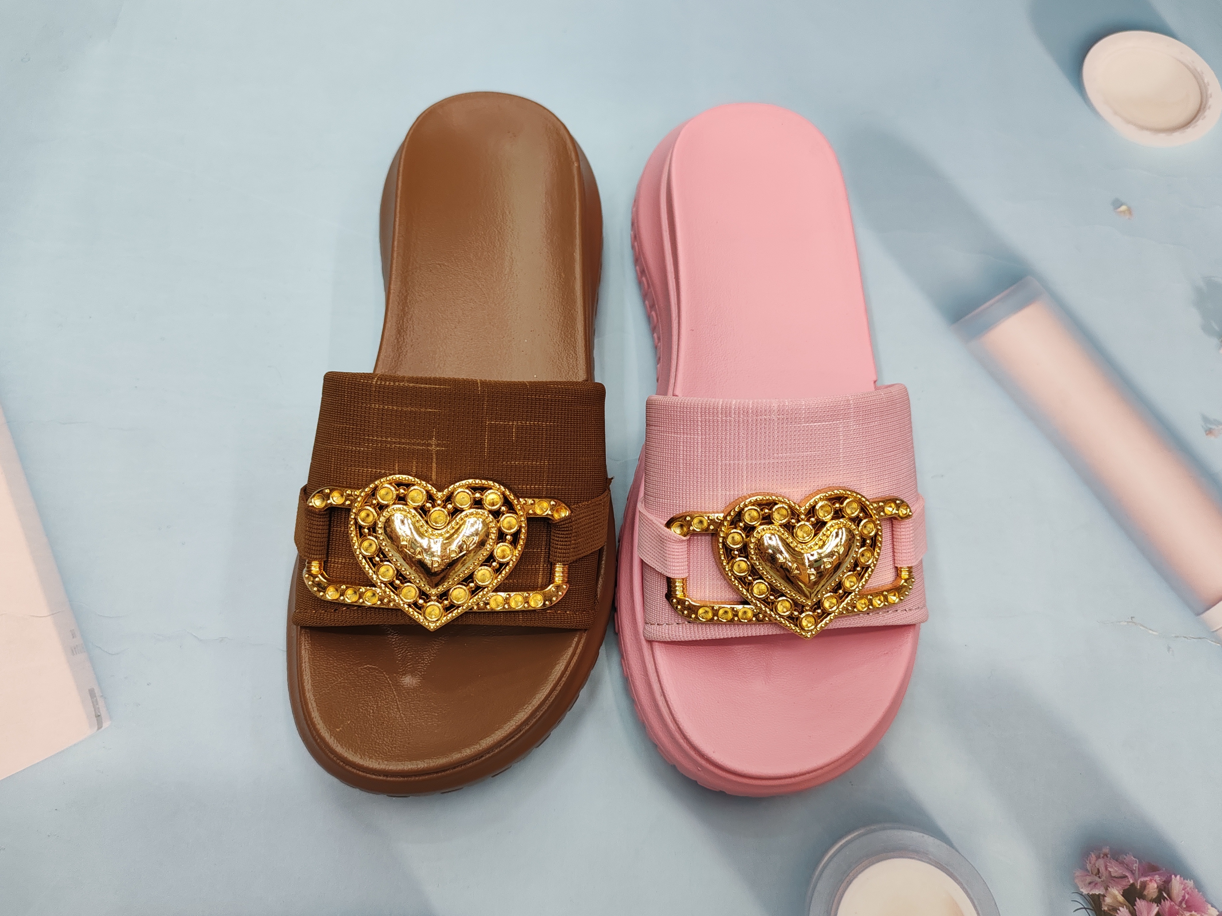 Platform slippers Women 2024 new summer fashion to wear beautiful slippers