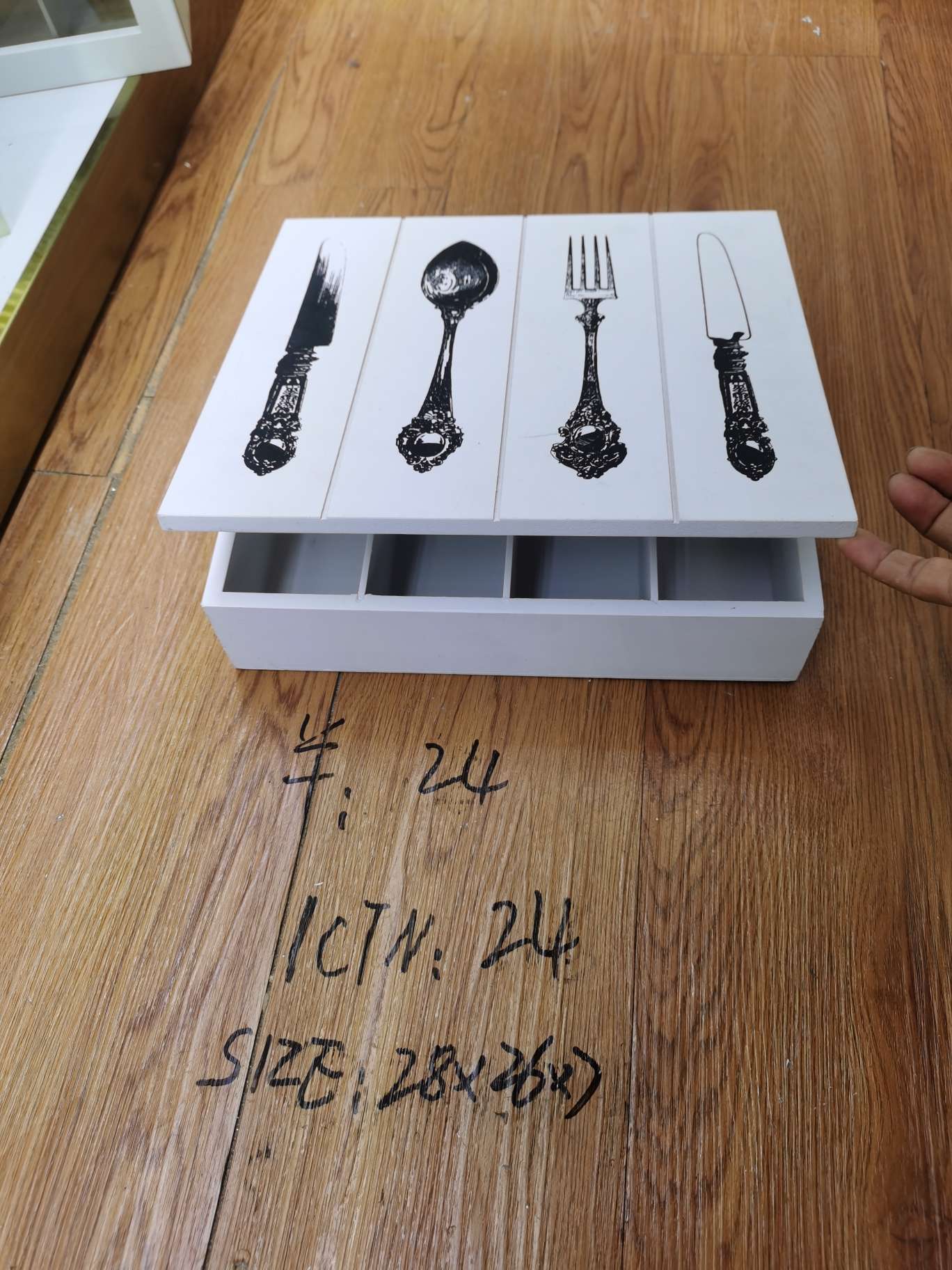 木质工艺品实物图