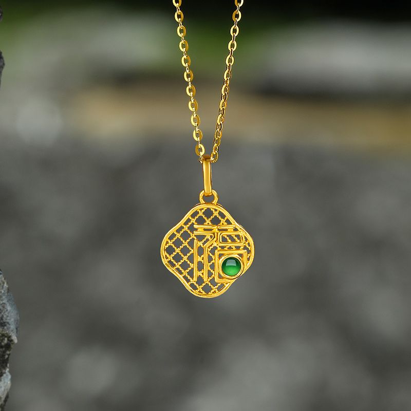 Panda-themed Thangka style mobile phone chain keychain pendant, high-end accessory pendant, exquisite, small and cute accessory pendant Application Scenario