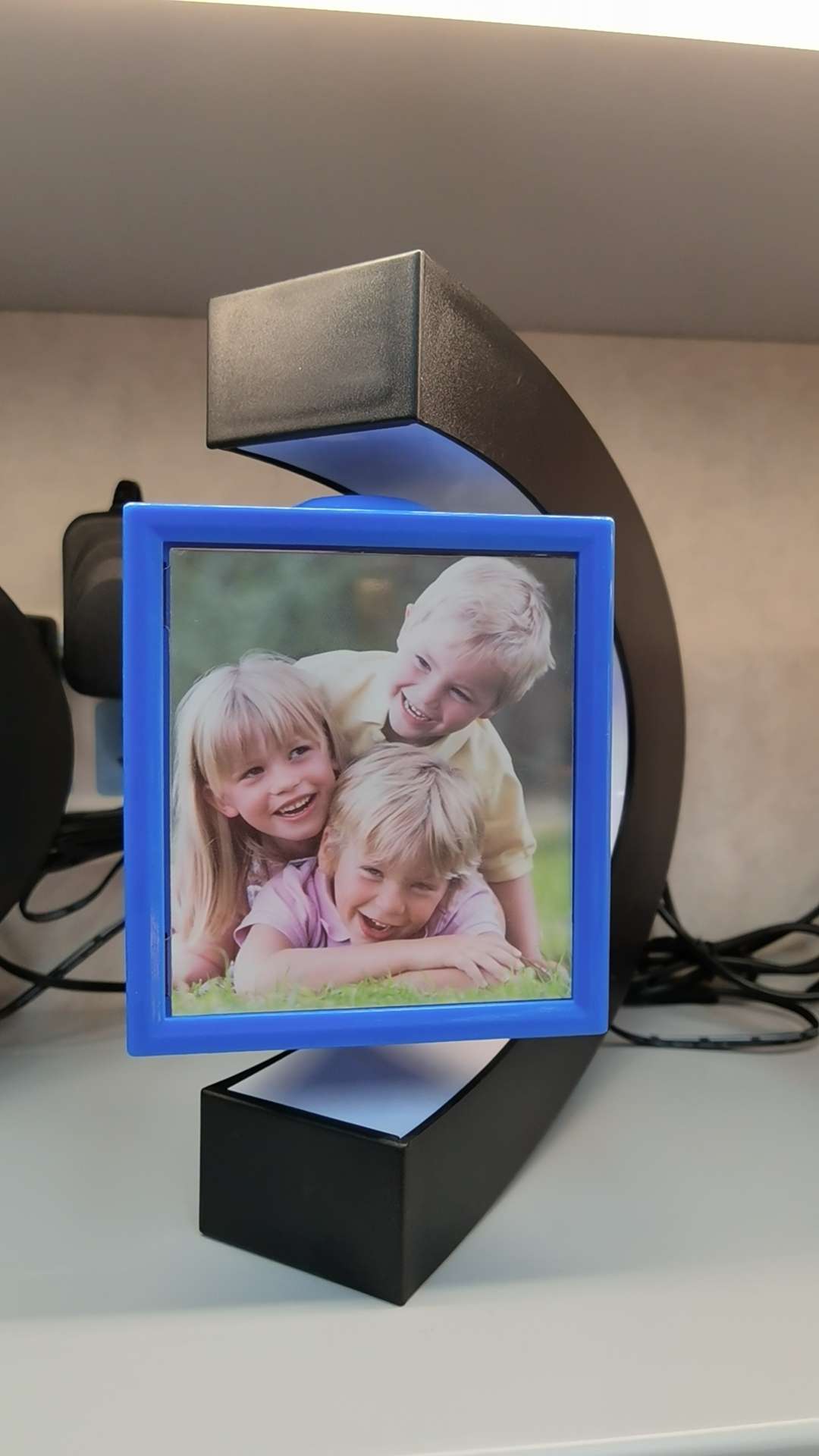 Creative book lamps, touch heart-shaped crystal balls, handicrafts, wind lamps, kerosene lamps, styles, souvenirs, gifts, selected high-end artworks, and presents Application Scenario