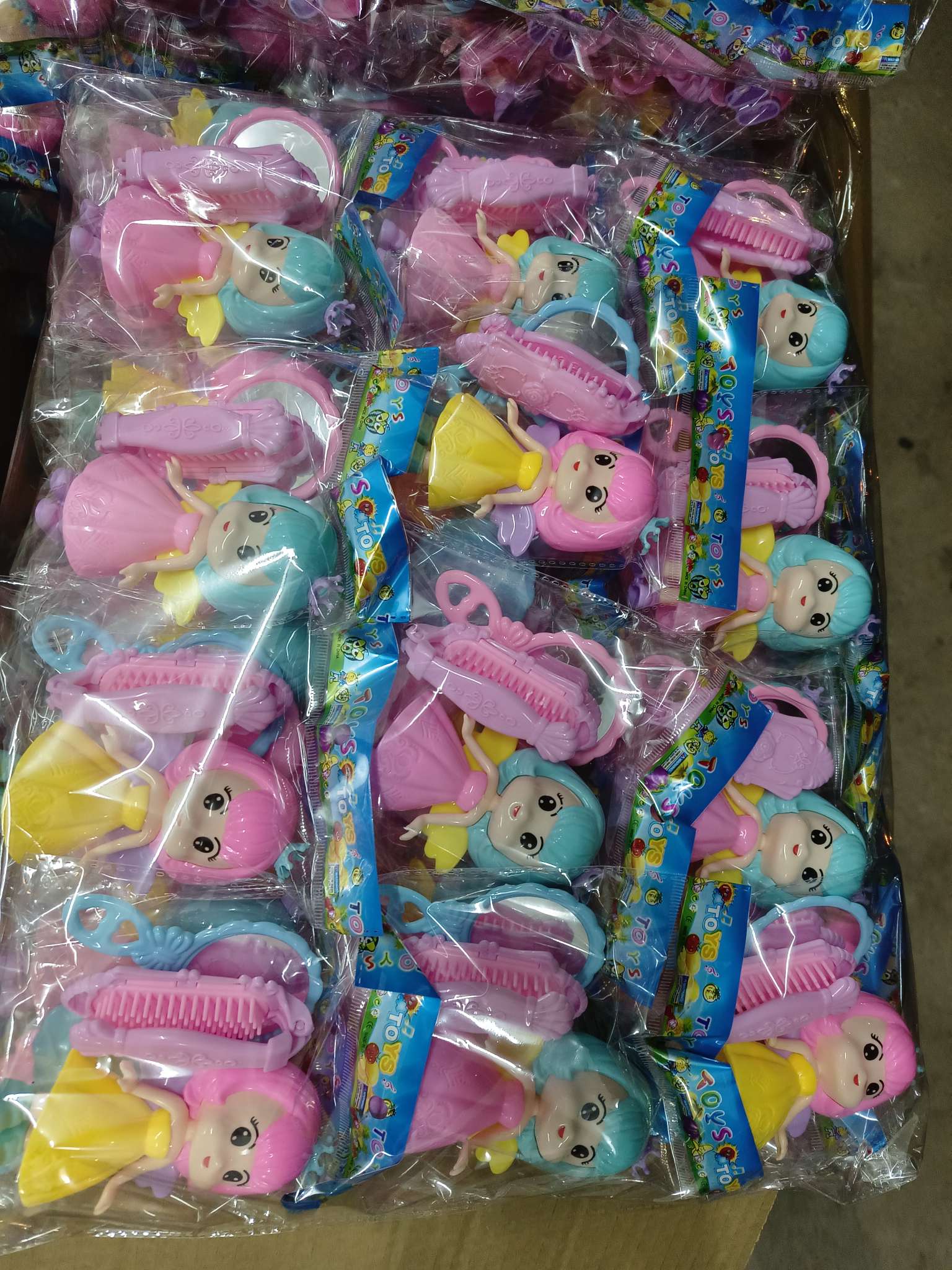 芭比娃娃仿真公主儿童玩具套装 配备娃娃玩具配件 为你的娃娃世界增添色彩