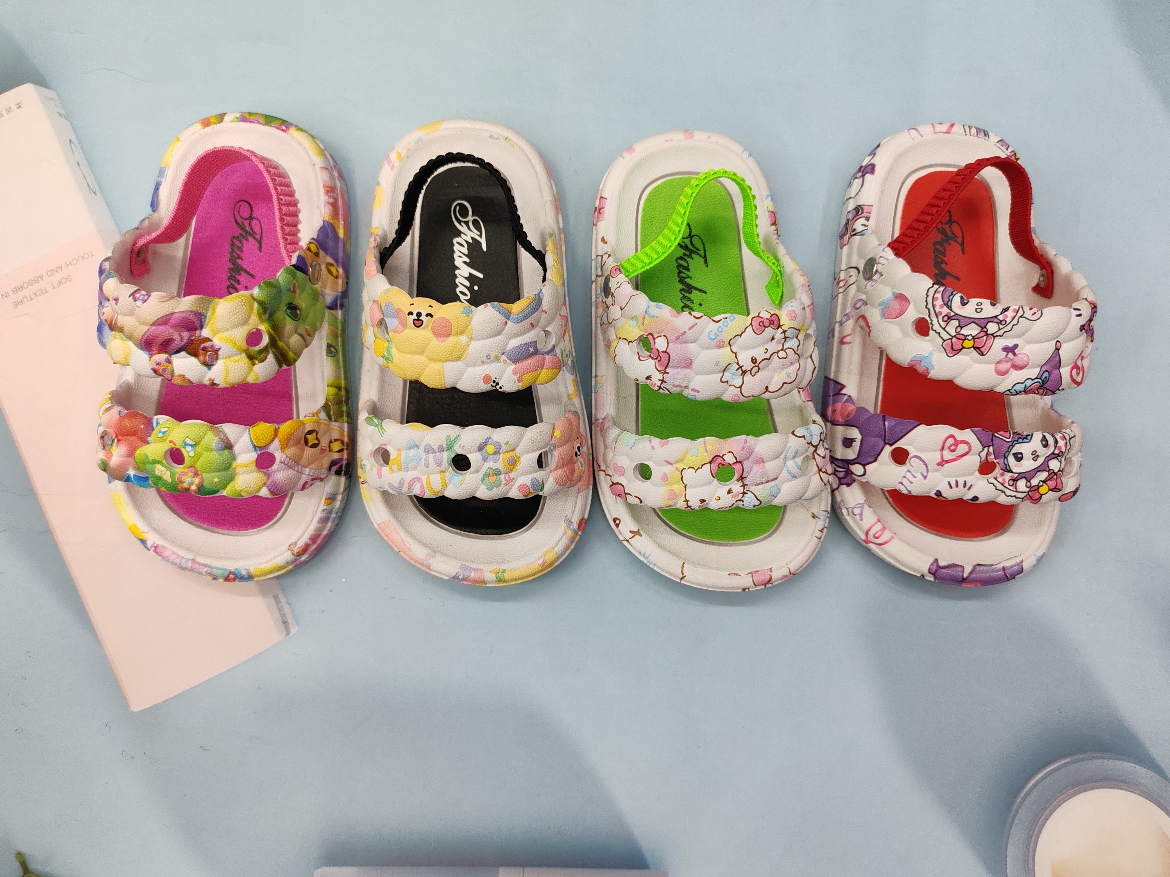 Children's sandals for summer 2024, soft soles, breathable for outerwear