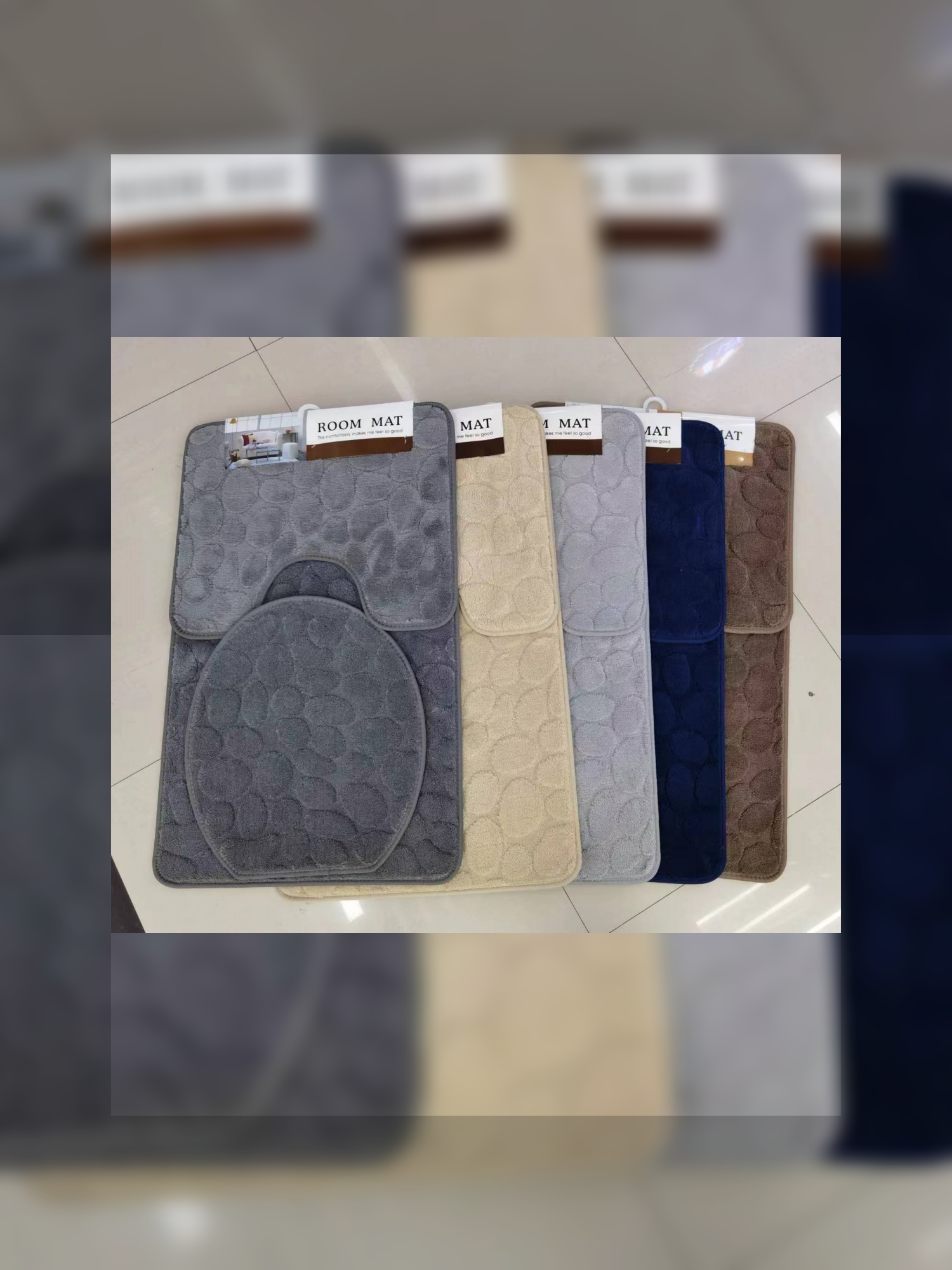 The plain jacquard stone-patterned toilet set, bathroom 3-piece set, floor mat, foot mat, anti-slip mat and door mat products come in multiple colors, are of good quality and come in various sizes full figure