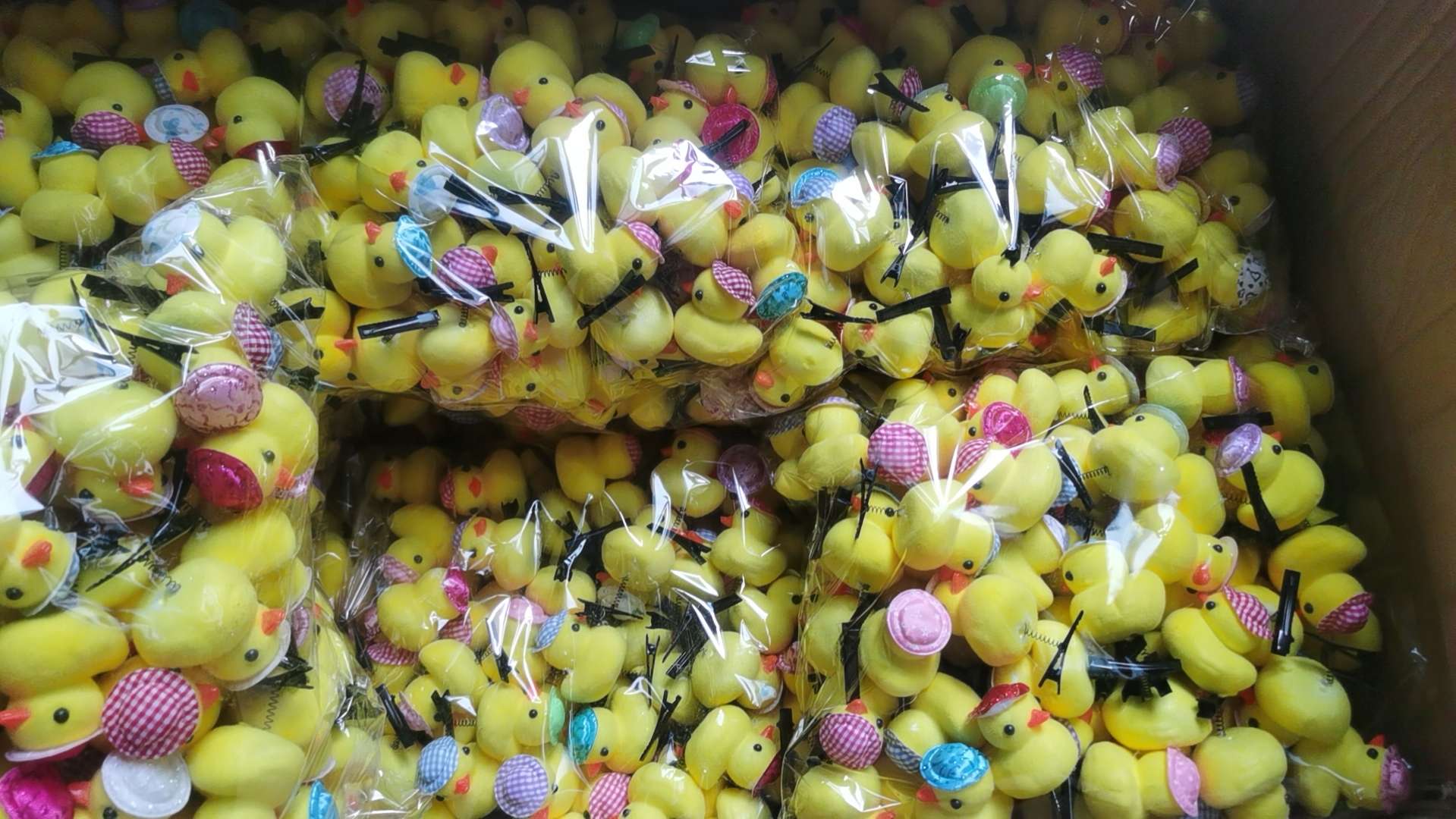 Mini Yellow Duck With Light Head Dress Duck Dr. Duck Plush Duck details Picture