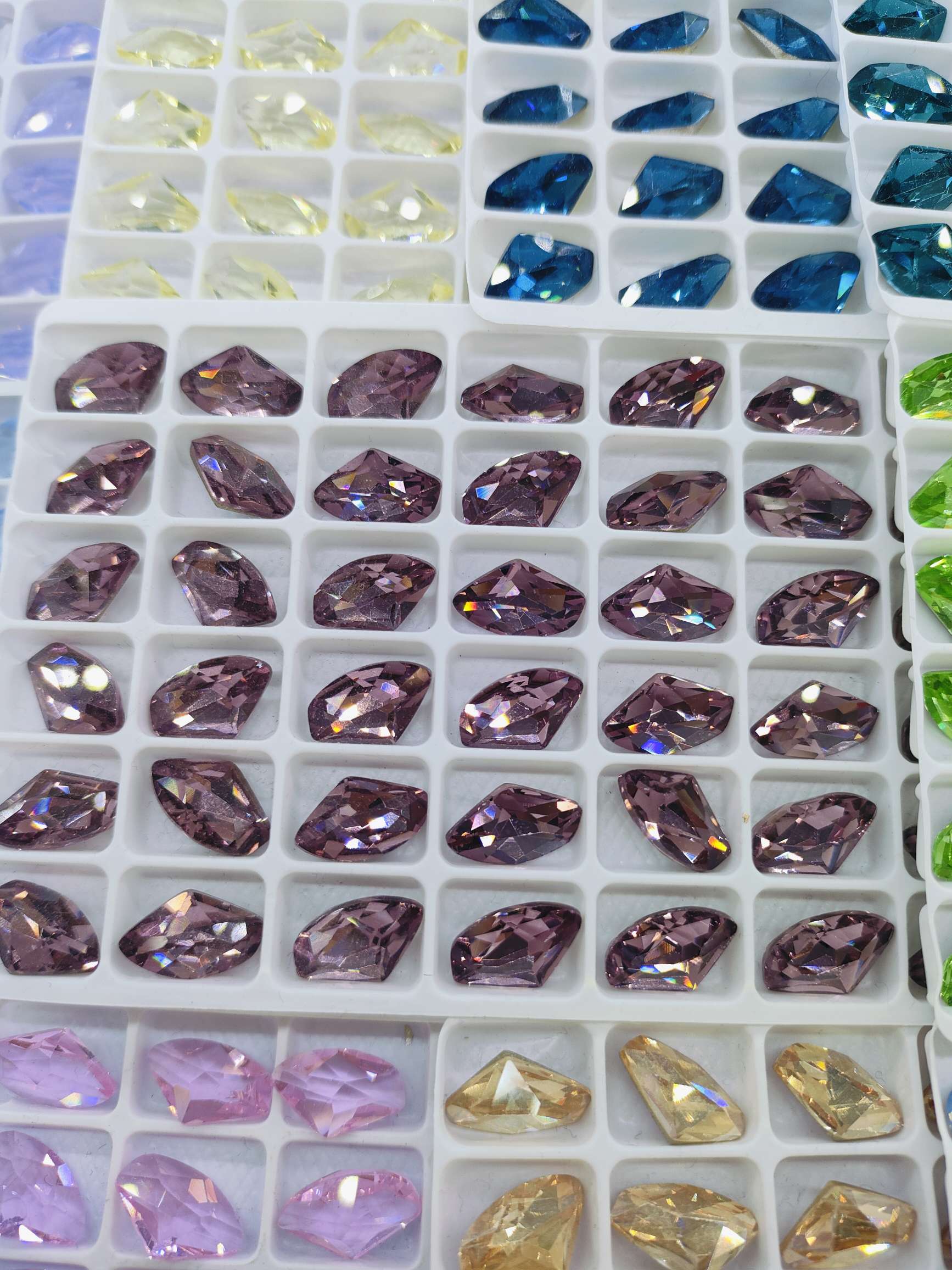 水晶饰品配件 DIY手工制作材料 高品质耐用饰品水晶配件 美观实用饰品合金配件