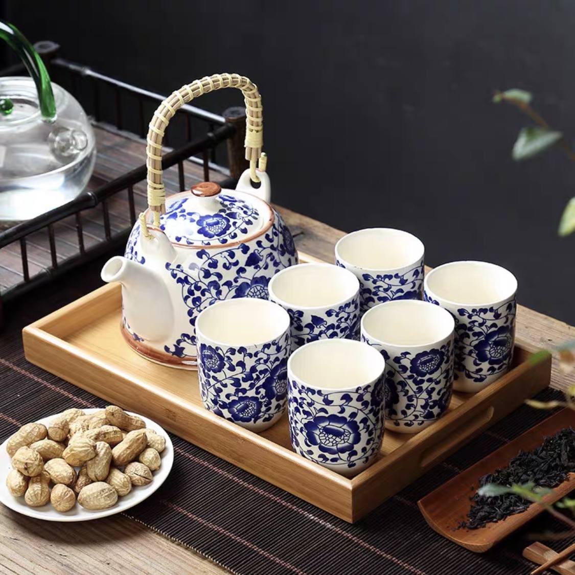 Big Size Teapot With Filter Factory Direct Sales Kung Fu Tea Ceramic Household Pot Blue And White Porcelain Teapotgift box thumbnail