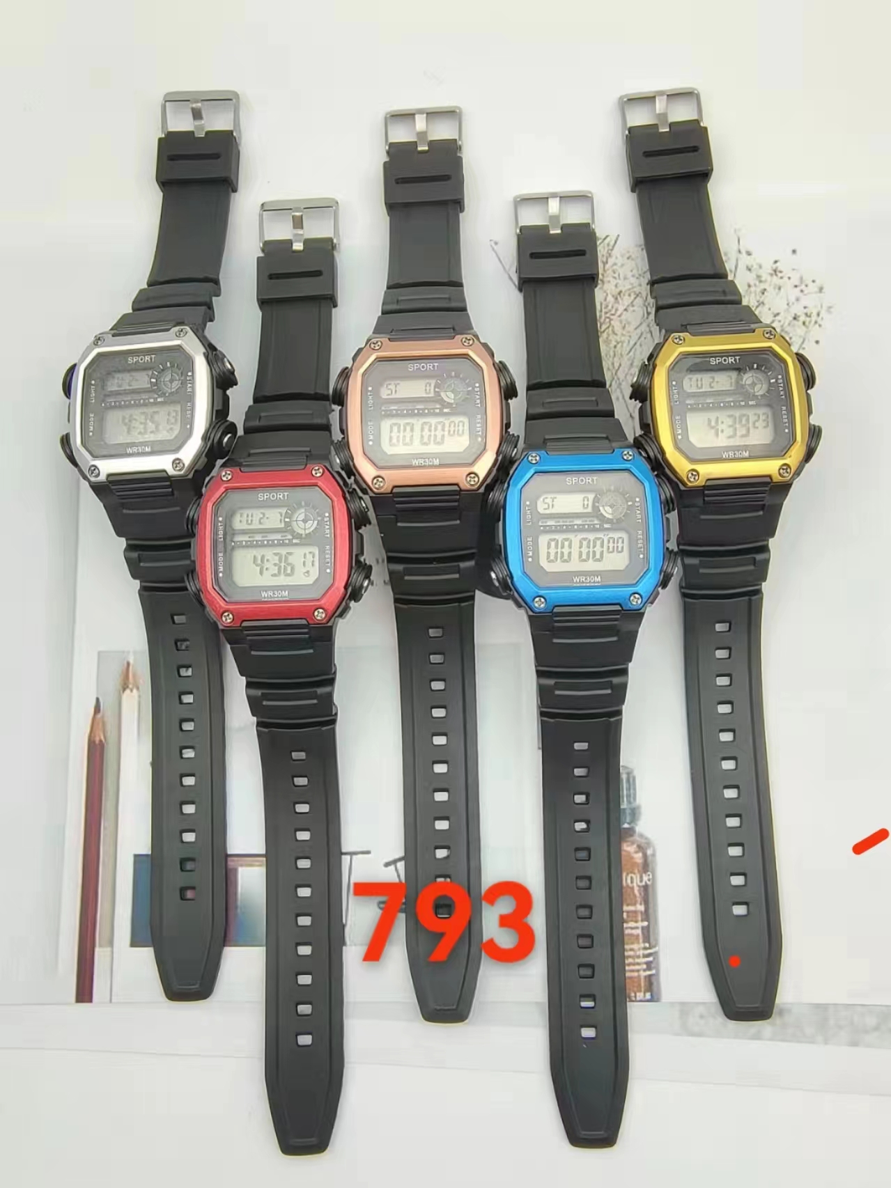 750tpu男士电子表细节图