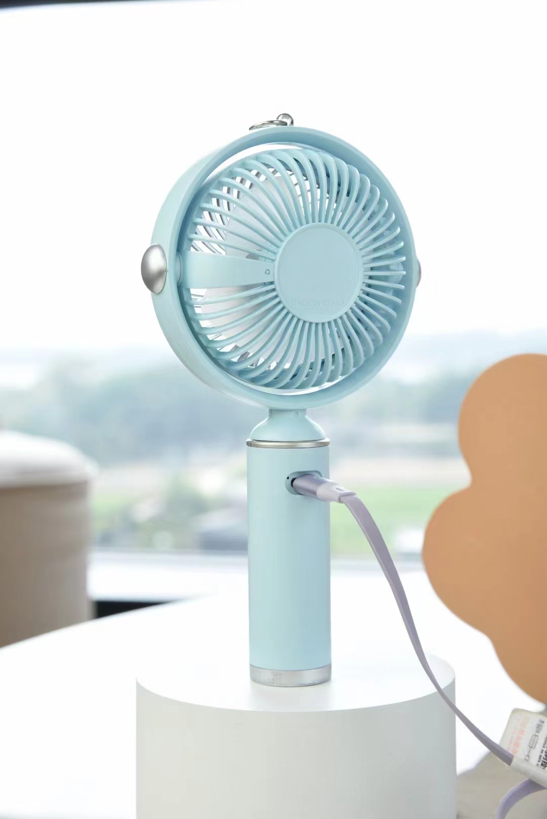 Ys2278 Fantasy Planet Handheld Fan Item Picture