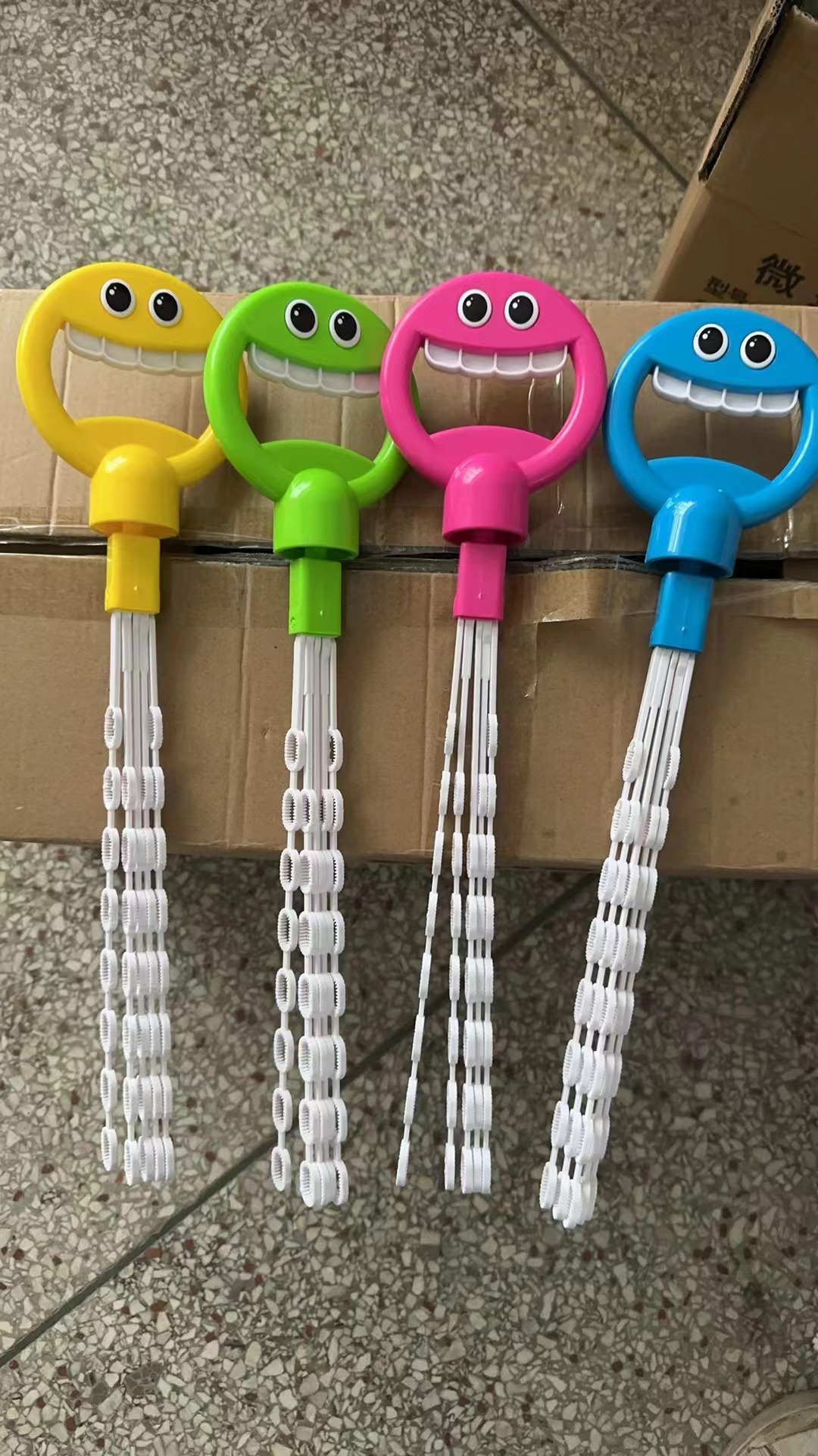 儿童玩具/泡泡机/玩具/泡泡枪/泡泡棒儿童夏季卡通白底实物图