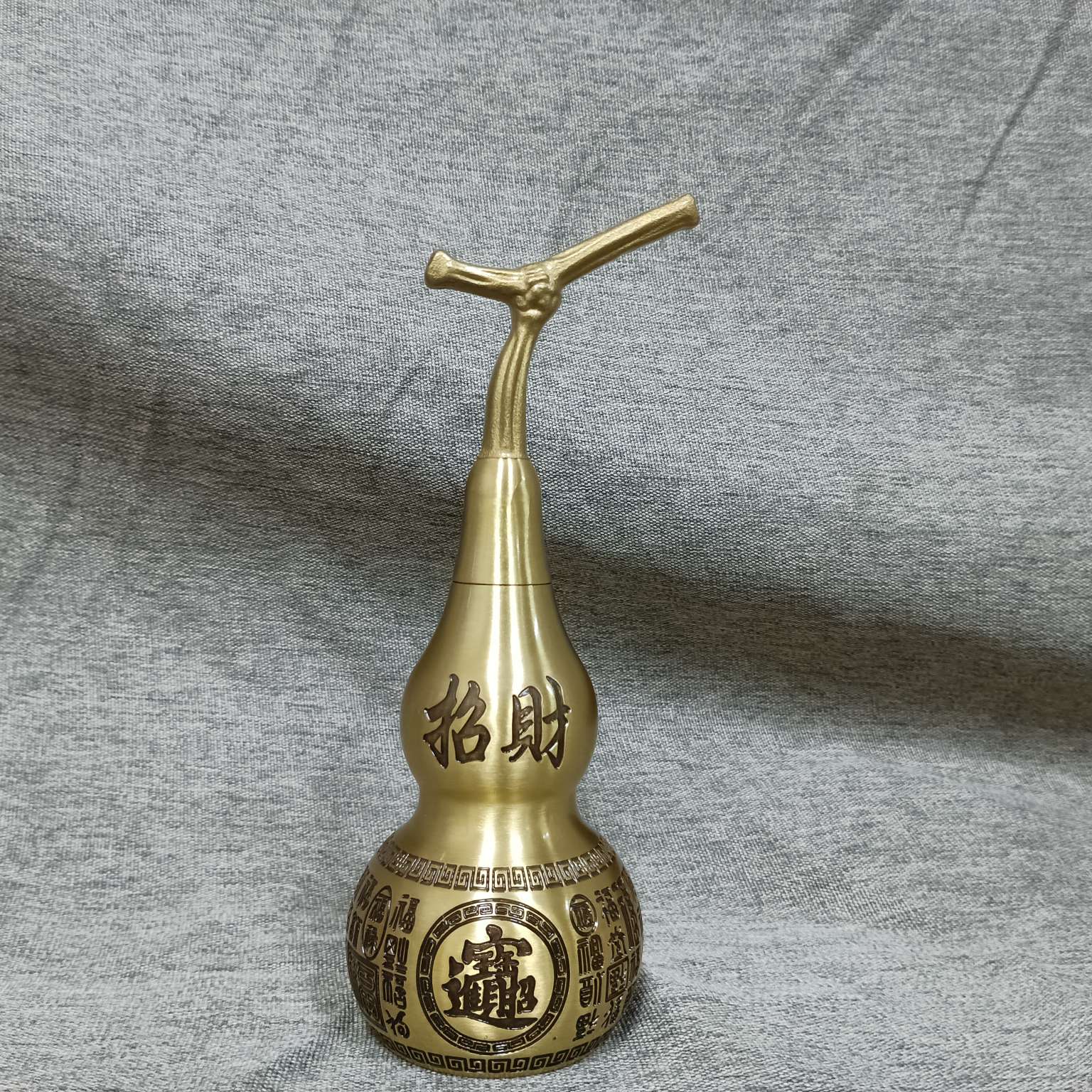 金属工艺品实物图