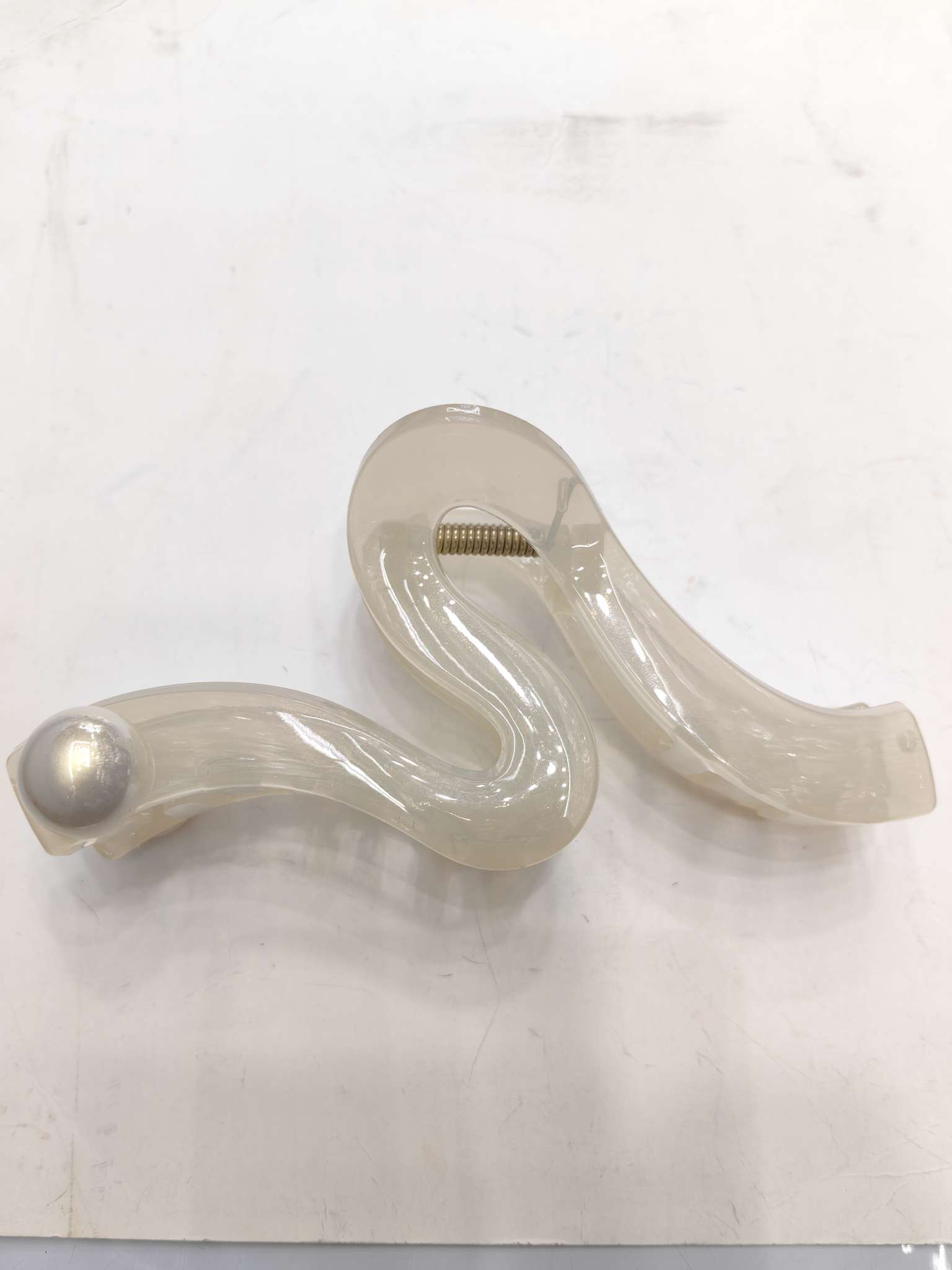 New bestseller, fashionable and trendy lightning-shaped pearl large claw clip, bright claw clip, updo and elegant claw clip head accessory