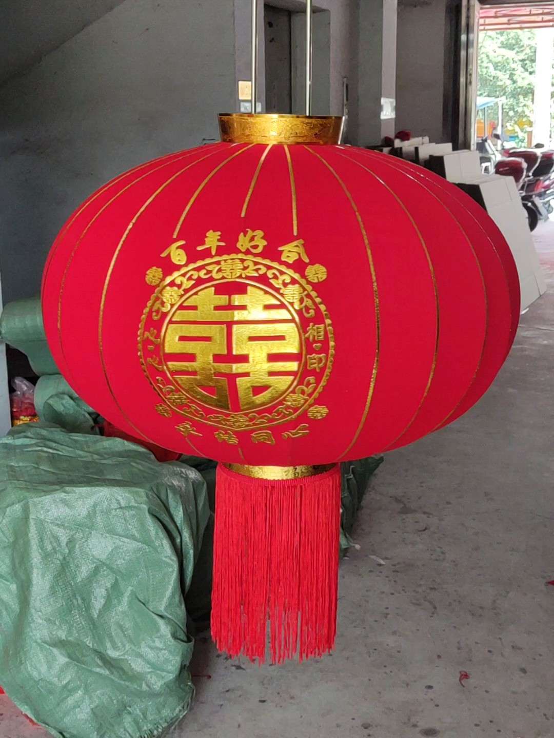 非遗国潮手提纸灯笼 节日电子灯笼 办公文化节庆用品 环保耐用 灯笼造型独特 传统与现代结合细节图