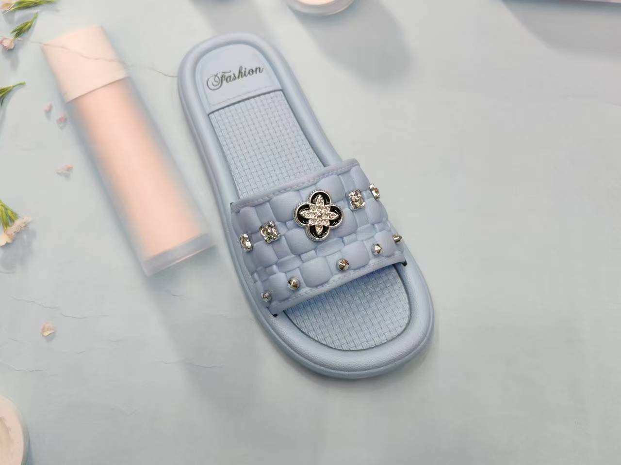 Summer fashion wear slippers outside/inside