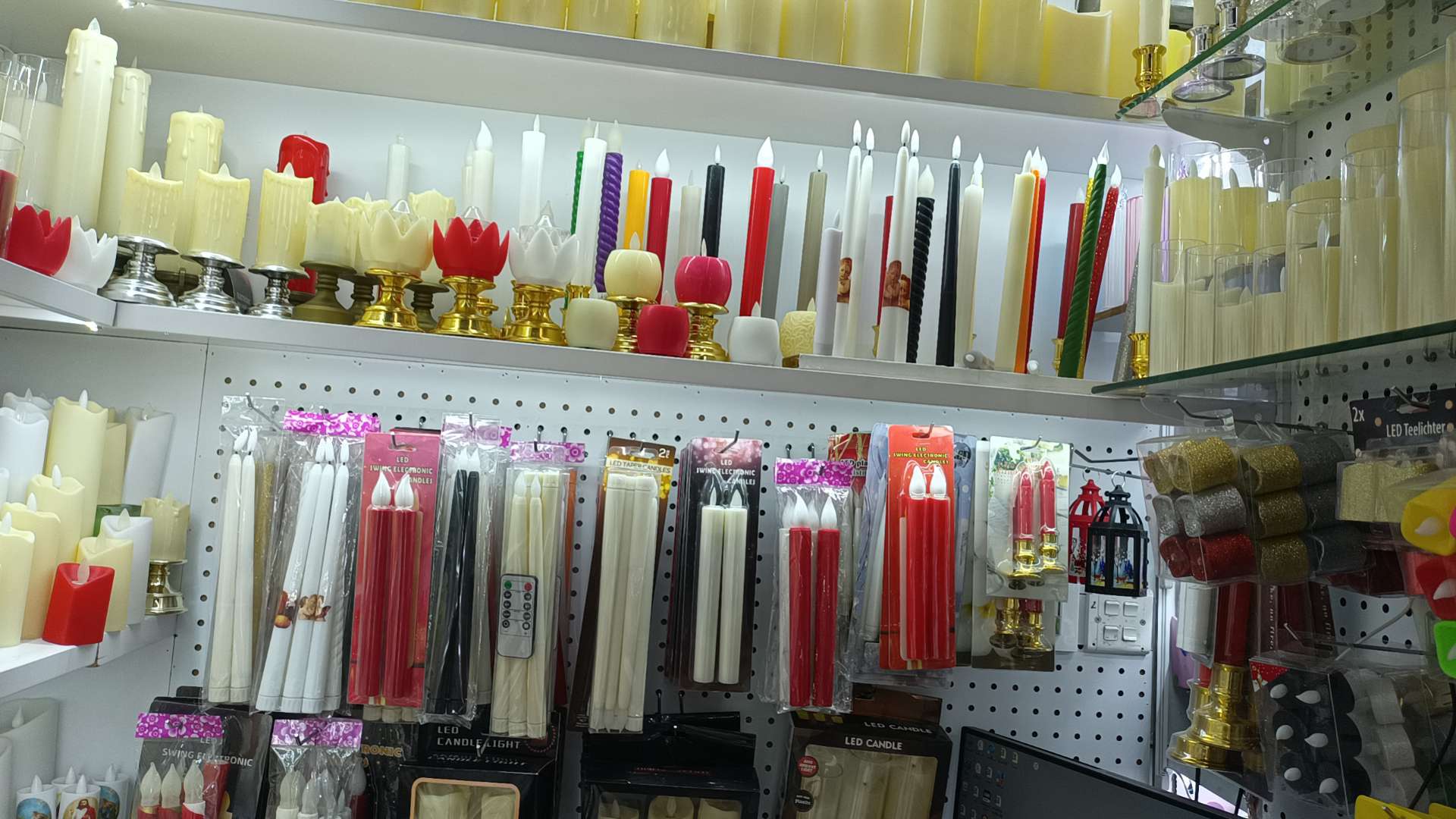 红色蜡烛灯 配镀度底座 2AAA电池细节图