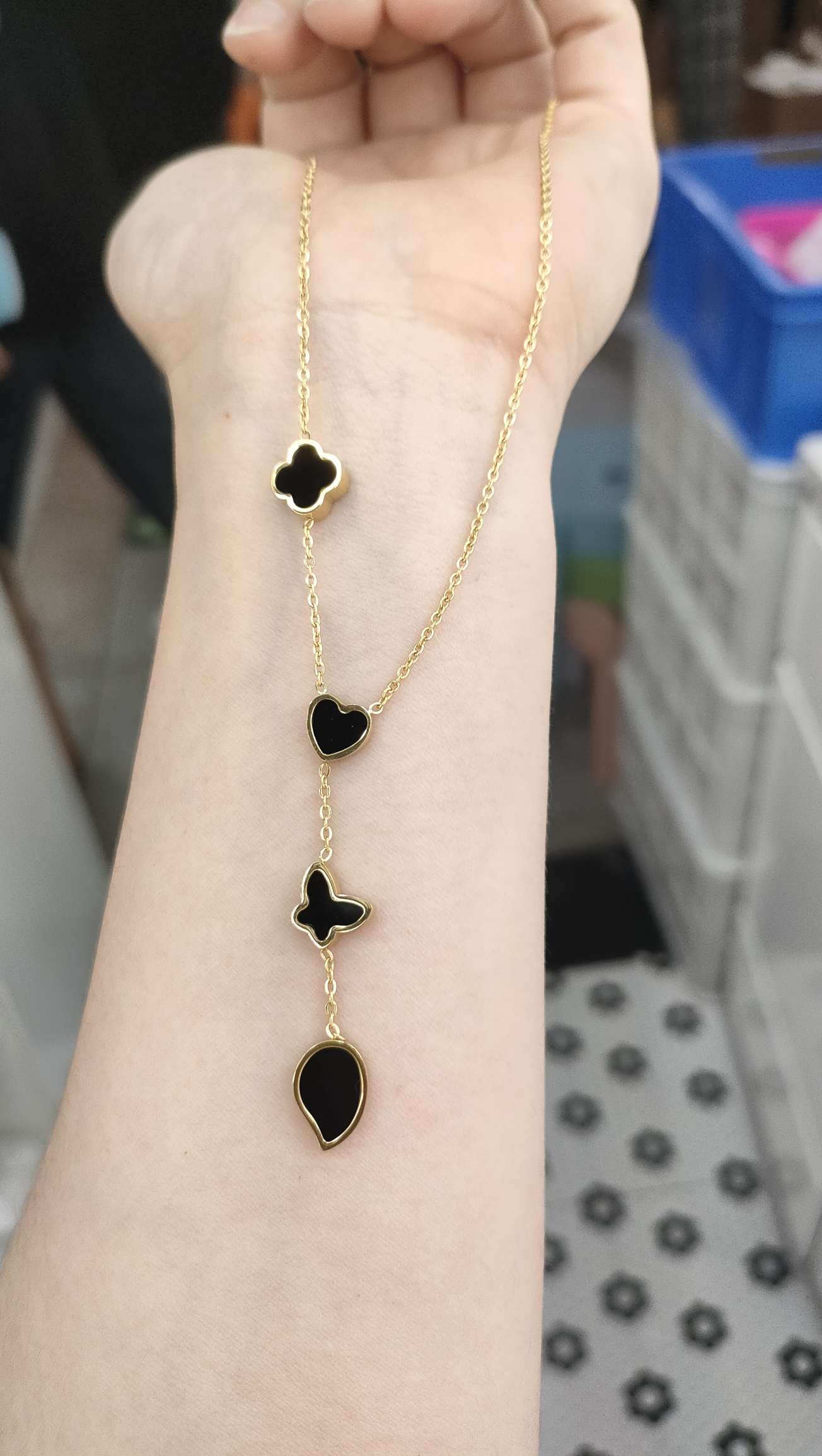 Silver jewelry, pearl necklaces, high-end accessories, elegant pearl necklaces, exquisite ladies' jewelry, pearl jewelry necklaces, high-quality silver jewelry, pearl pearl necklaces, silver jewelry Application Scenario