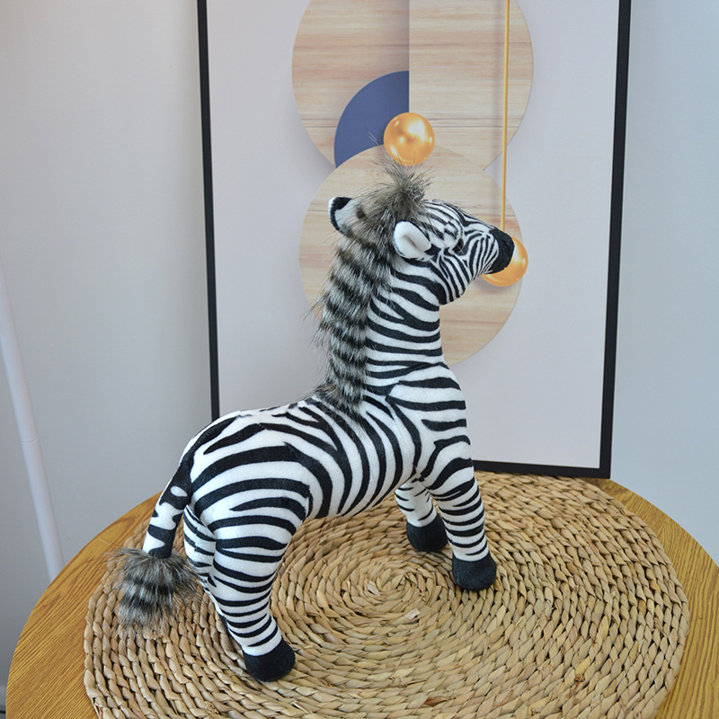 公仔抱枕实物图