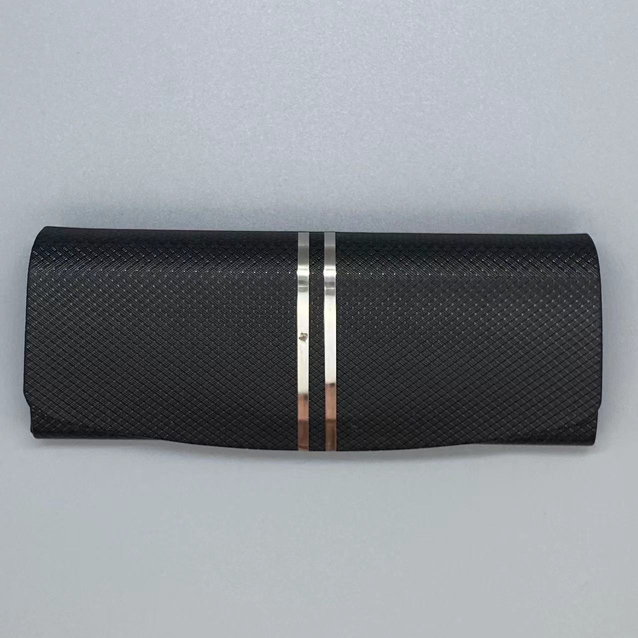 Fashionable eyewear case Specification image