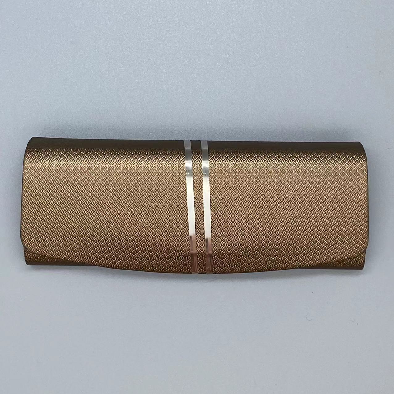 Fashionable eyewear case Item Picture