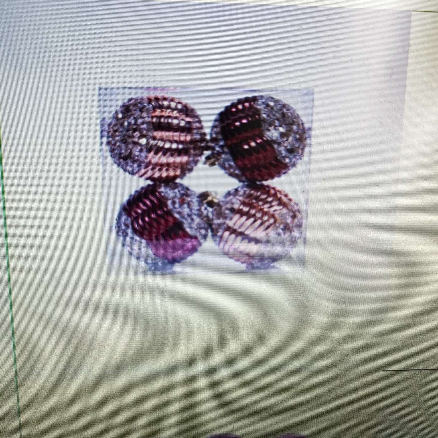 SY117 Christmas Ball