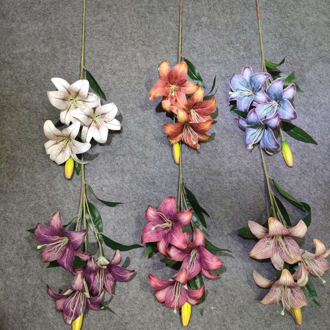 Artificial lily manufacturers wholesale various specifications of lilies, three-flower and one-bud artificial flowers, wedding decoration, home decoration and display detail image 7