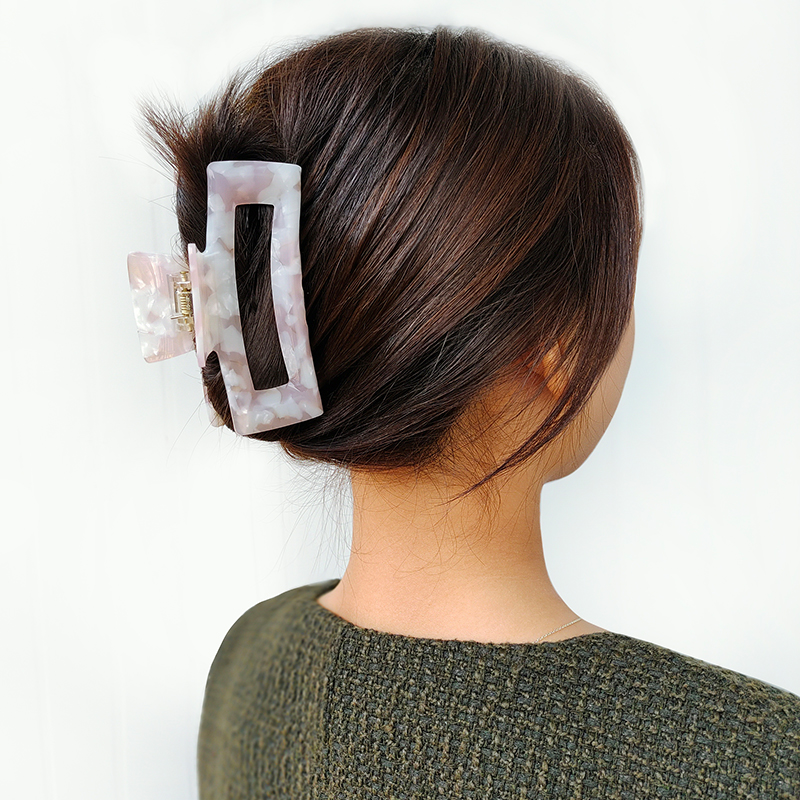 Of Merit Goods Miniso Acetate Series Of Small Square Jaw Clip Rectangle Temperament Stereoscopic Clip Hair Clip Hairpin Shark Shark Clip Item Picture