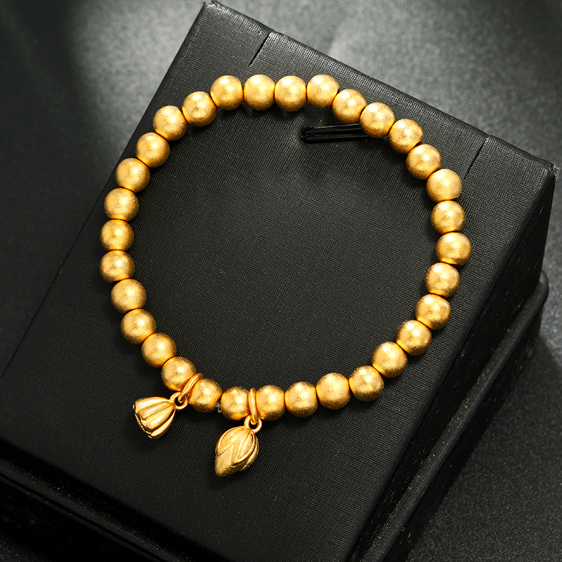 The ancient Japanese and Korean jewelry style is passed down through generations. The simple European coin gold-plated Vietnamese sand gold peony flower bracelet is a grand gift for women and best friends. It won't fade for a long time details Picture