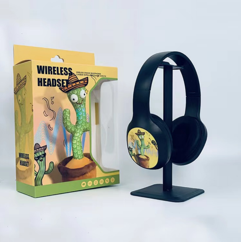 Kt-48 Cactus Headset Bluetooth Mobile Phone Wireless Card Heavy Bass Light Sports Headphones Application Scenario