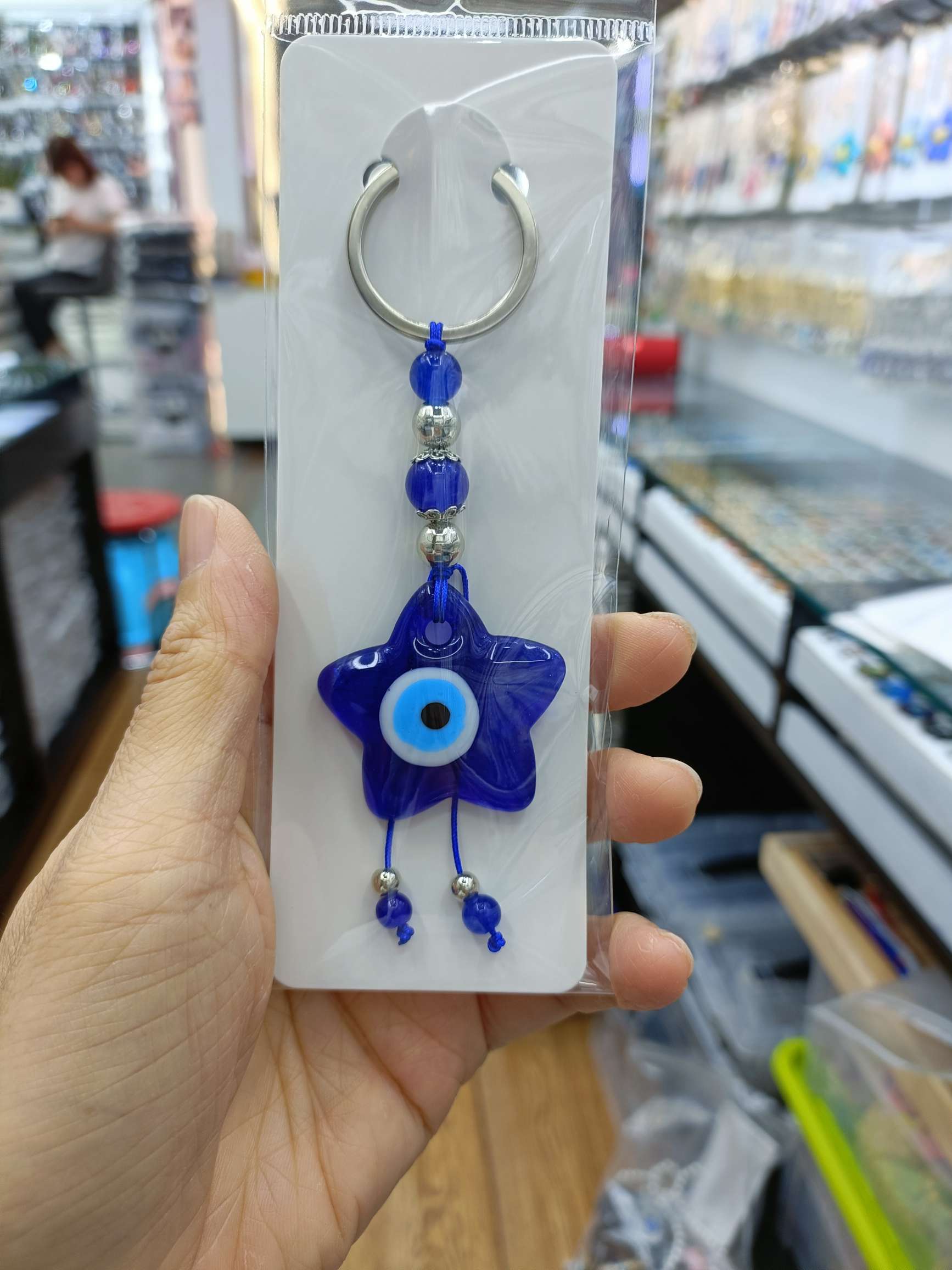 Creative gift cards, unique handicrafts, exquisite alloy keychains, carefully designed gift alloy keychains, alloy keychains detail image 2