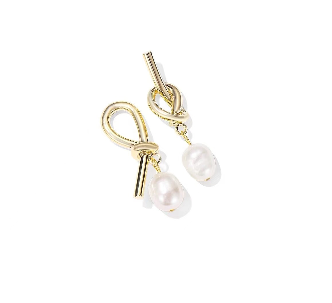 珍珠耳环小众设计复古港风气质几何女耳环2024新款