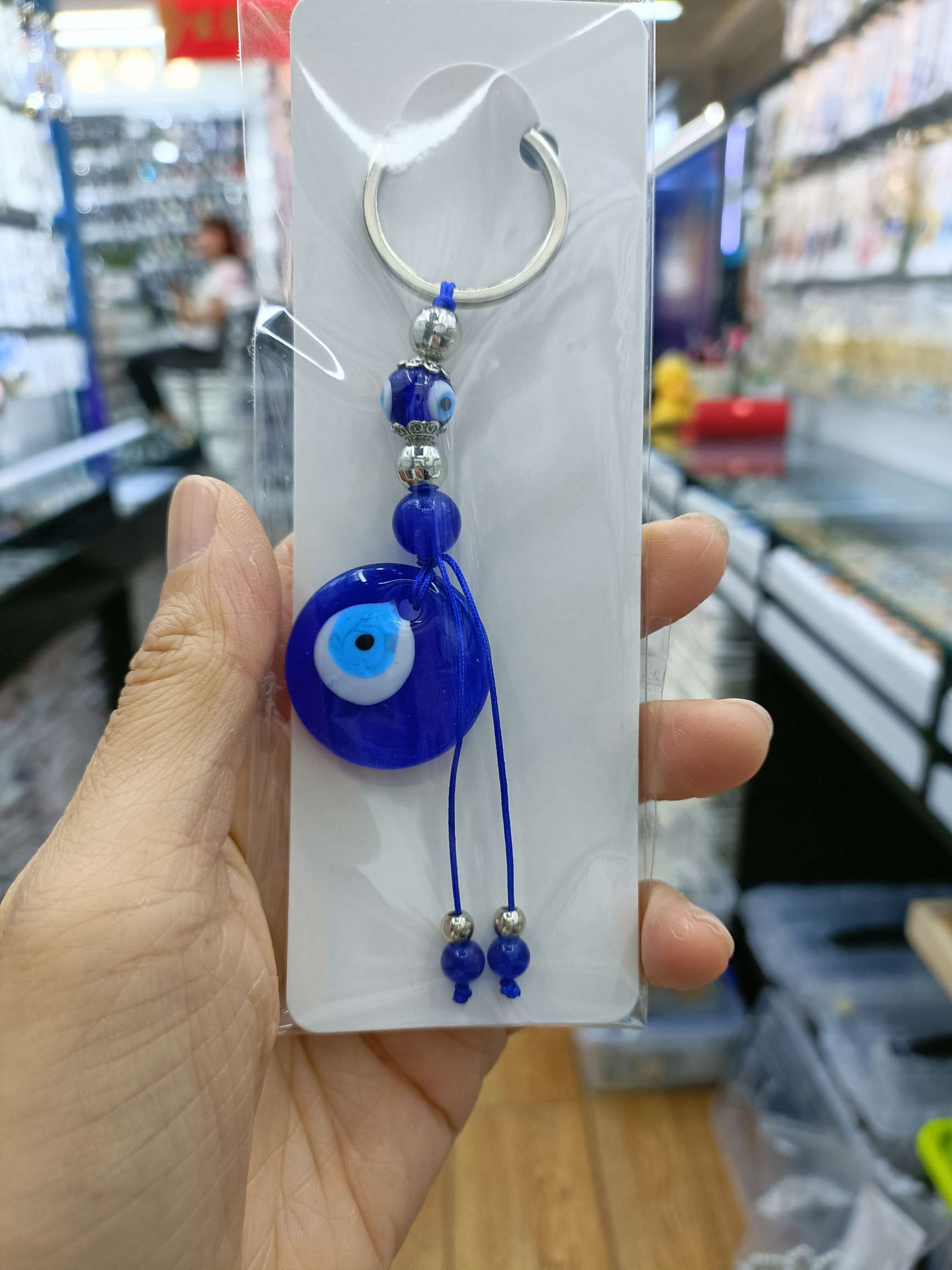 Creative gift cards, unique handicrafts, exquisite alloy keychains, carefully designed gift alloy keychains, alloy keychains details Picture