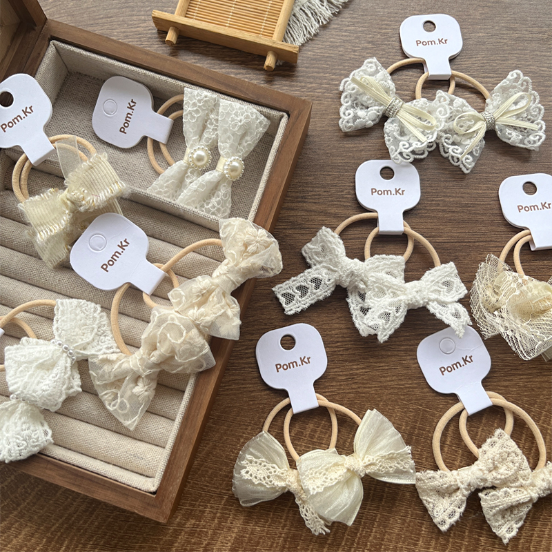 New cute lace bow hair tie, children's fashionable and versatile hair band, leather band hair tie, ponytail tie, lace trim Application Scenario