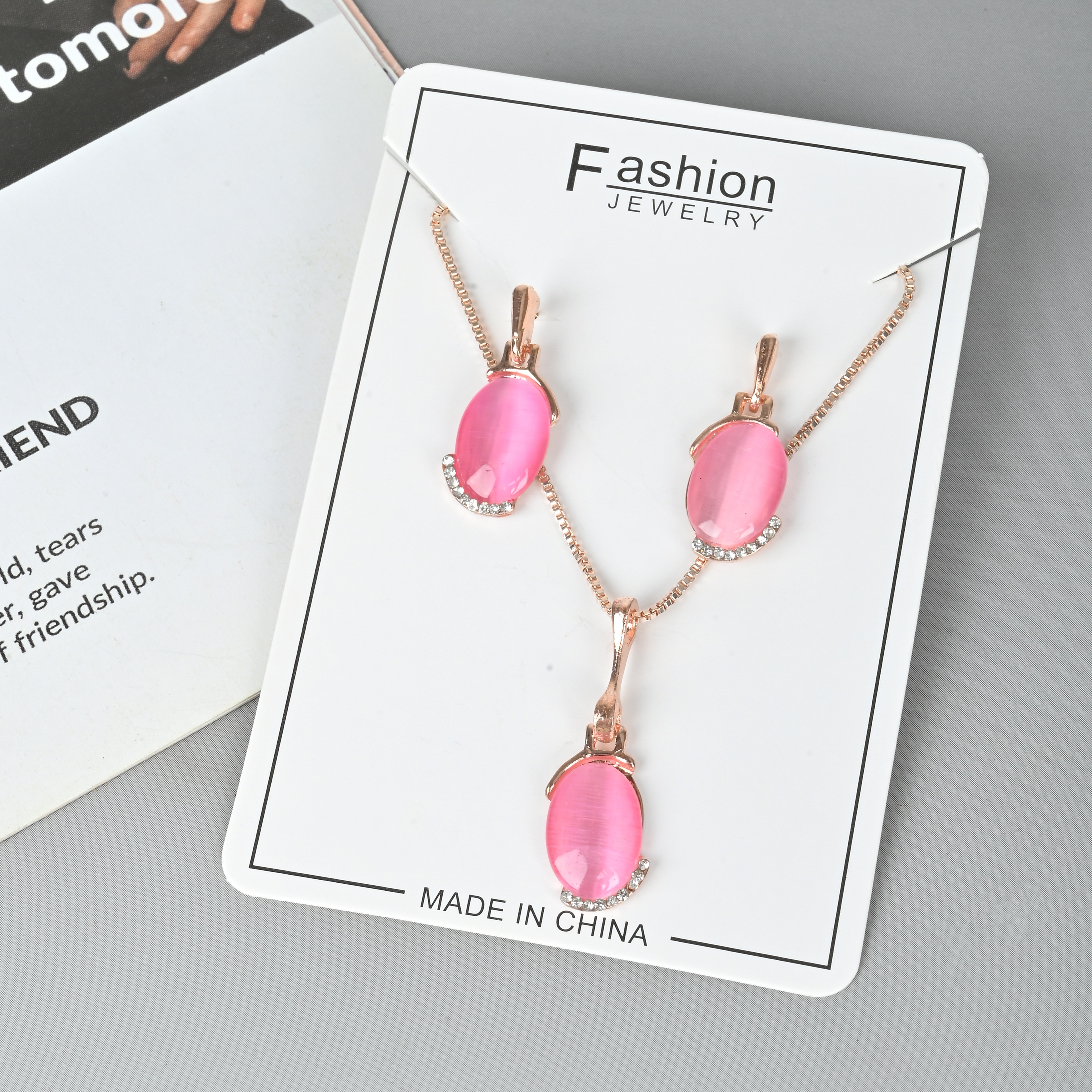 Classic European And American Popular Jewelry Set Oval Cat Eye Hibiscus Stone Earrings Necklace New Jewelry Set Set With Rhinestones