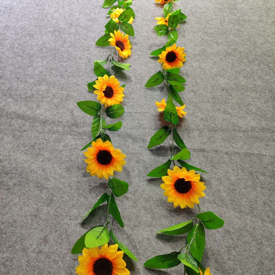 Artificial rose vines, artificial flower vines, air conditioning pipes blocking the living room ceiling decoration, plastic vines entwining plants detail image 10