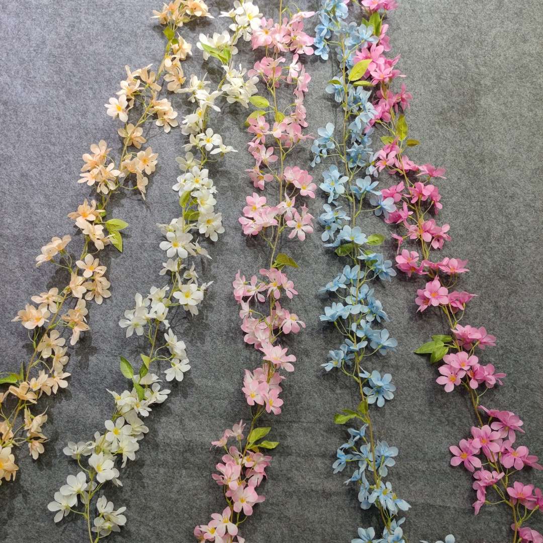 Artificial rose vines, artificial flower vines, air conditioning pipes blocking the living room ceiling decoration, plastic vines entwining plants Application Scenario