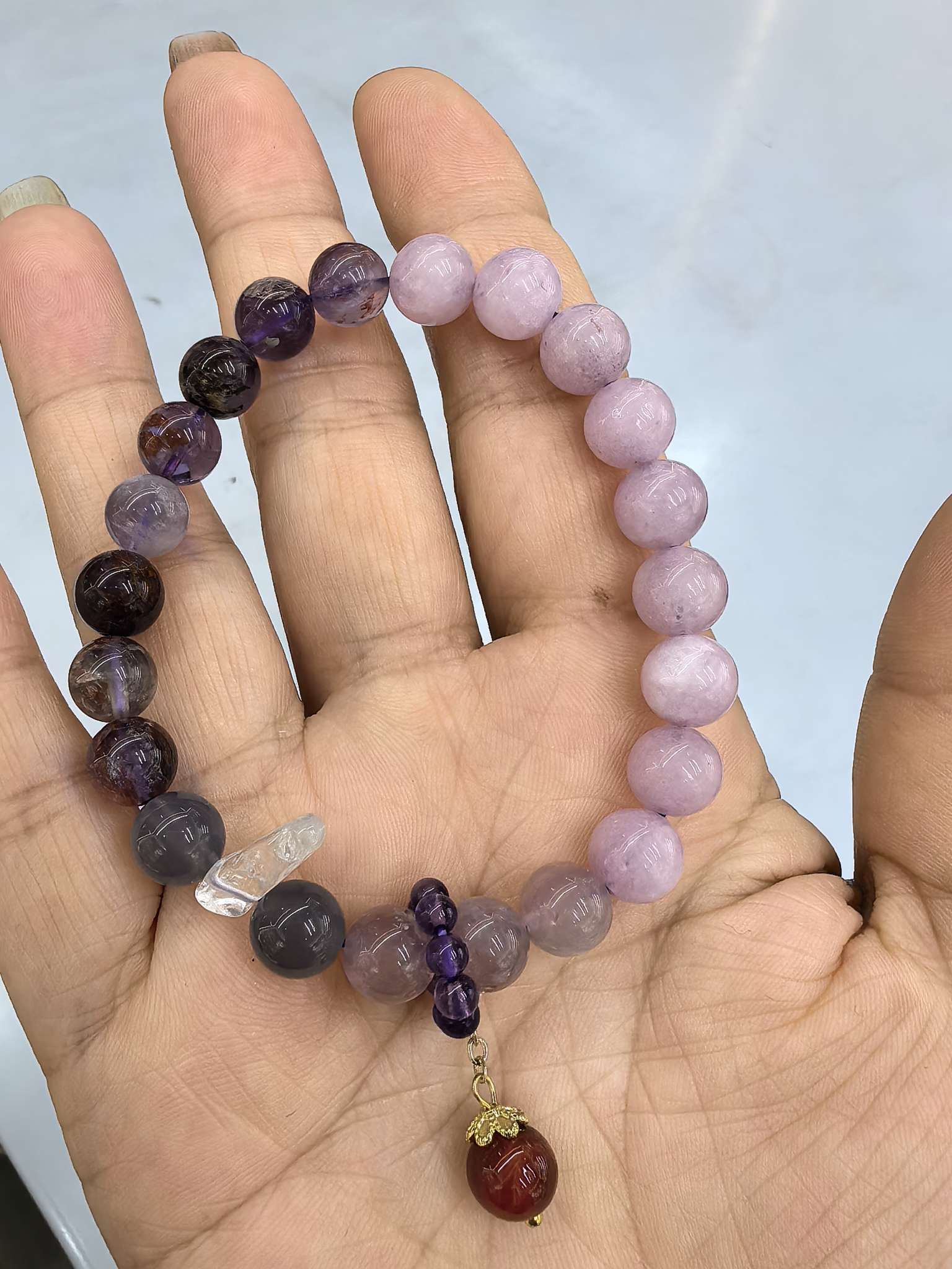 Incense ash, cloisonne, cloisonne enamel, and a luxurious bracelet with a variety of colors are perfect gifts for couples, best friends, and men and women Application Scenario