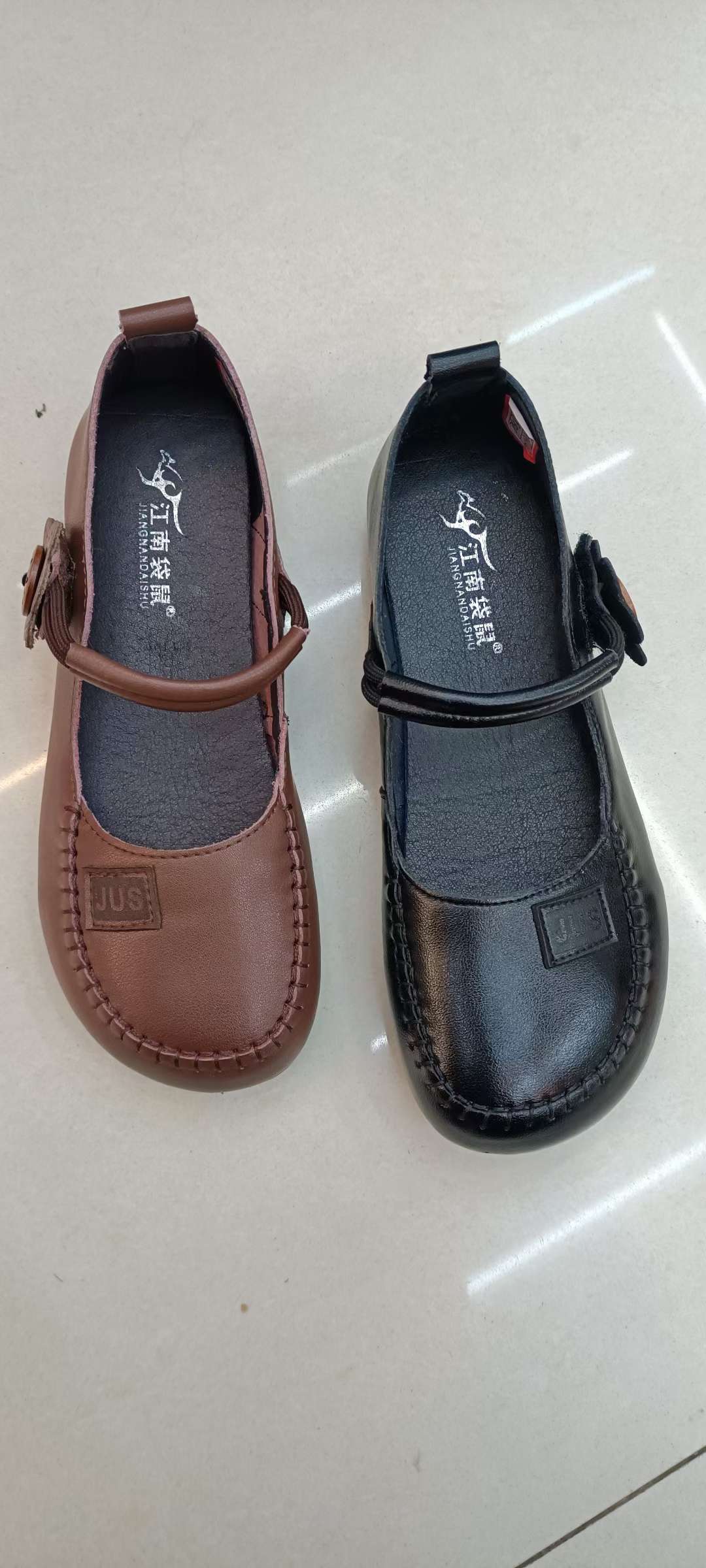 Wholesale and retail of women's casual single shoes, leather shoes, sandals and slippers detail image 2