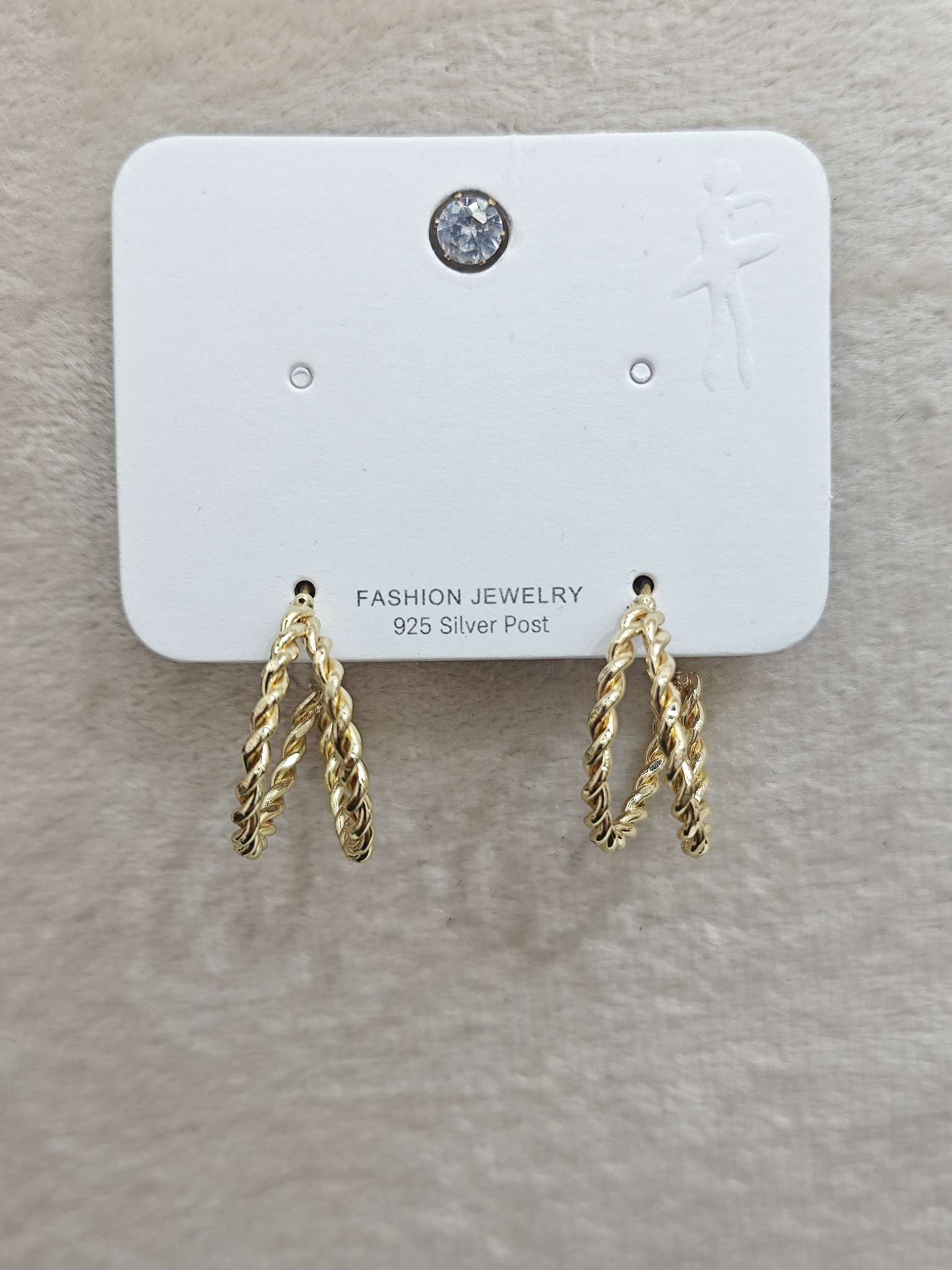 珍珠耳环耳钉饰品 独特设计耳饰 美丽耳环装饰品 时尚潮流耳饰精品耳环饰品产品图