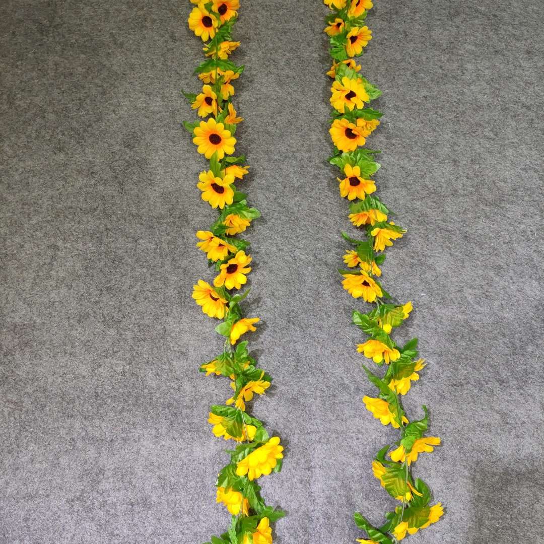 Artificial rose vines, artificial flower vines, air conditioning pipes blocking the living room ceiling decoration, plastic vines entwining plants detail image 8