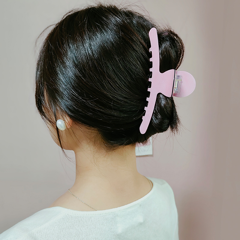 Miniso The Same Grab Pvc Fashion Hair Clip Back Head Striped Shark Clip Hair Clip Ponytail Clip Creative Accessories Hair Clip Hair Clip Clip details Picture