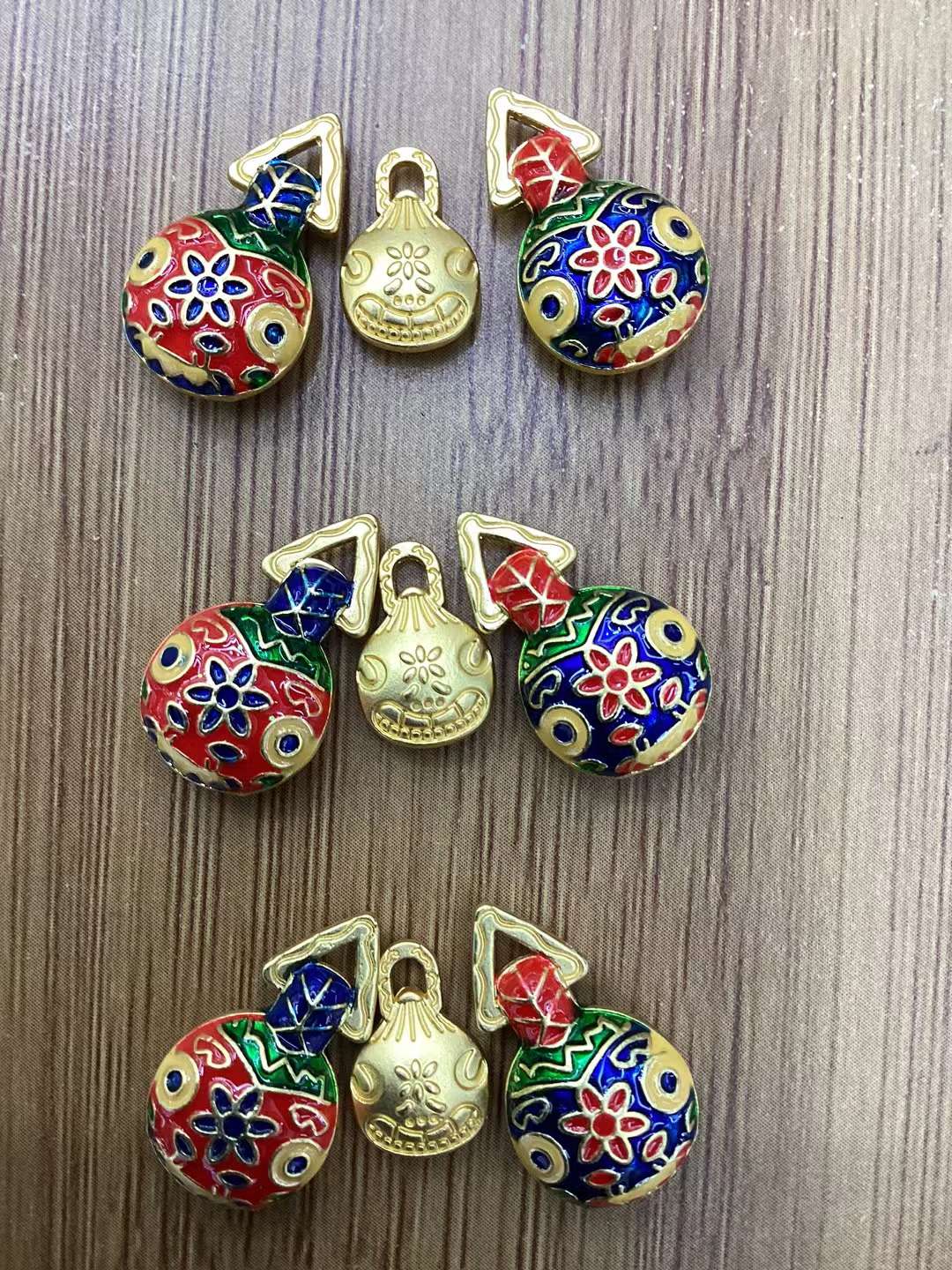 Gold Devourer alloy accessories
