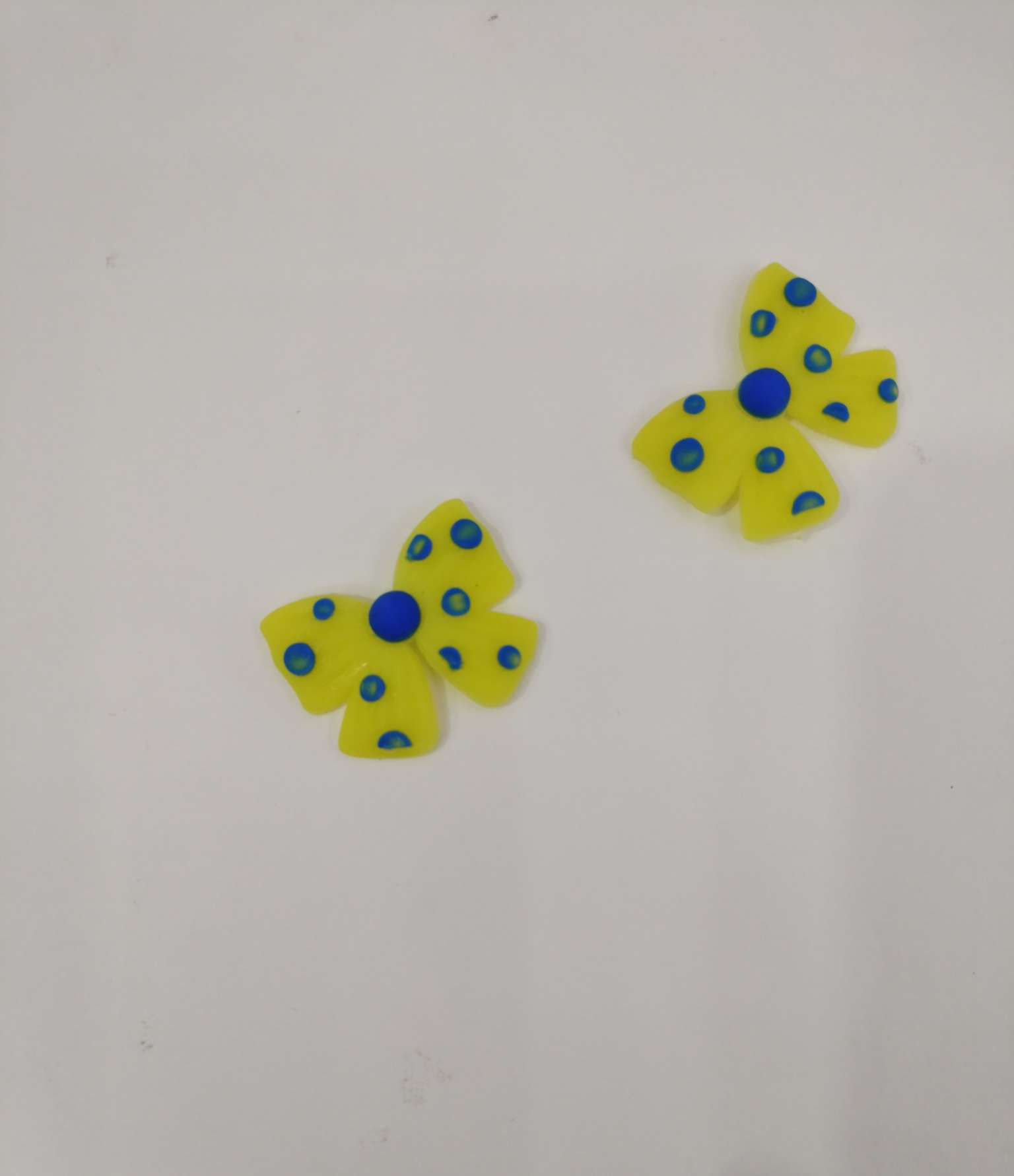 DIY jewelry semi-finished product accessories, cream glue crocs, decorative pvc soft glue, diy handcrafted materials, children's hair clips and hair accessory accessories. Item Picture