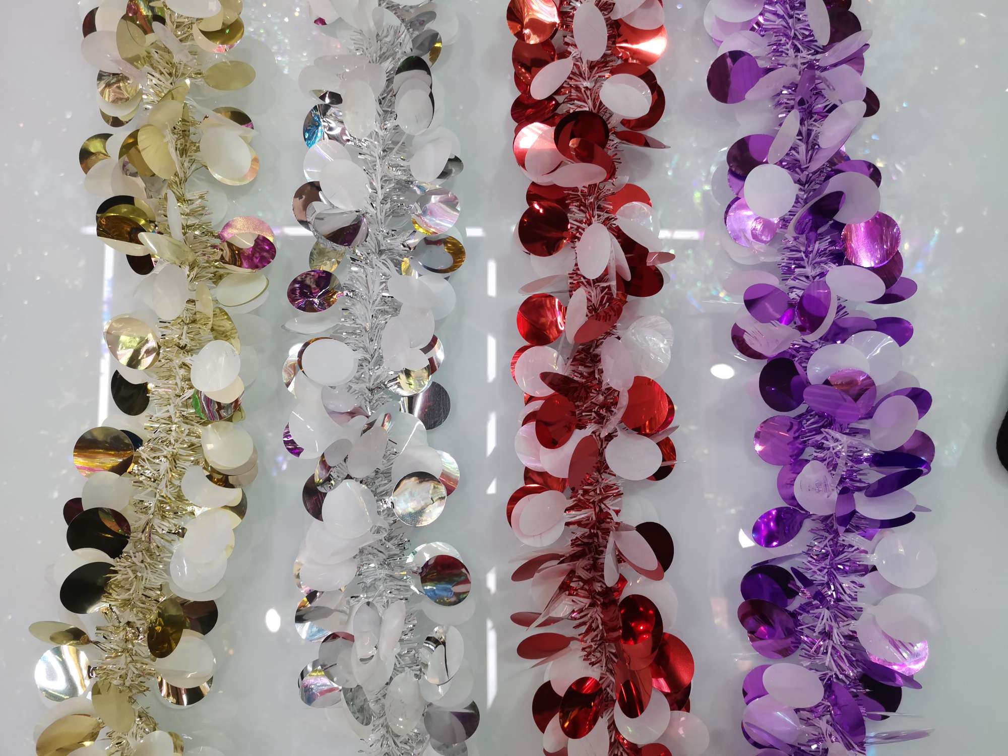 圣诞彩条茜草派对生日喜庆用品等圣诞节日葡萄串挂饰