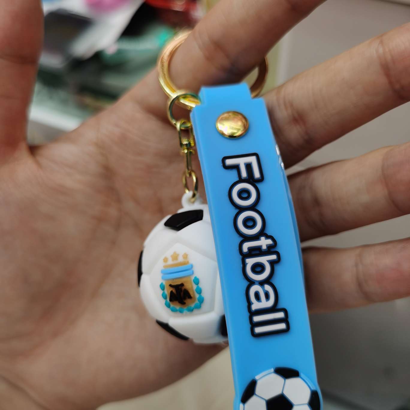 足球硅胶工艺趣味钥匙扣挂件潮玩钥匙扣白底实物图