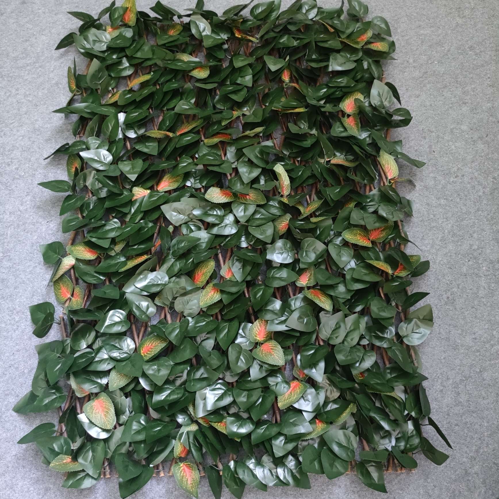 Plastic simulation fence net, leaf balcony fence, simulation plant vine, courtyard decoration, artificial fence and guardrail detail image 6