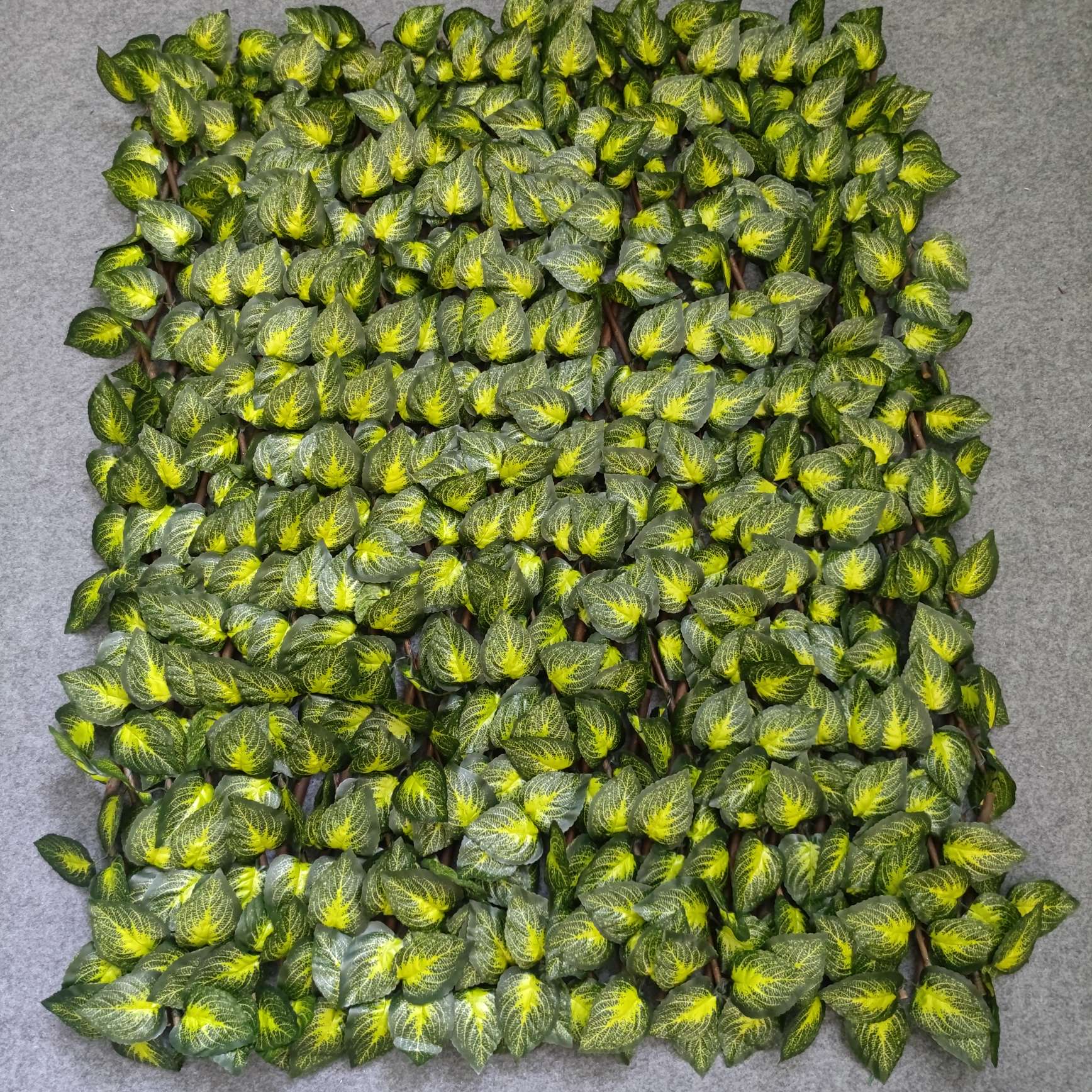 Plastic simulation fence net, leaf balcony fence, simulation plant vine, courtyard decoration, artificial fence and guardrail detail image 14