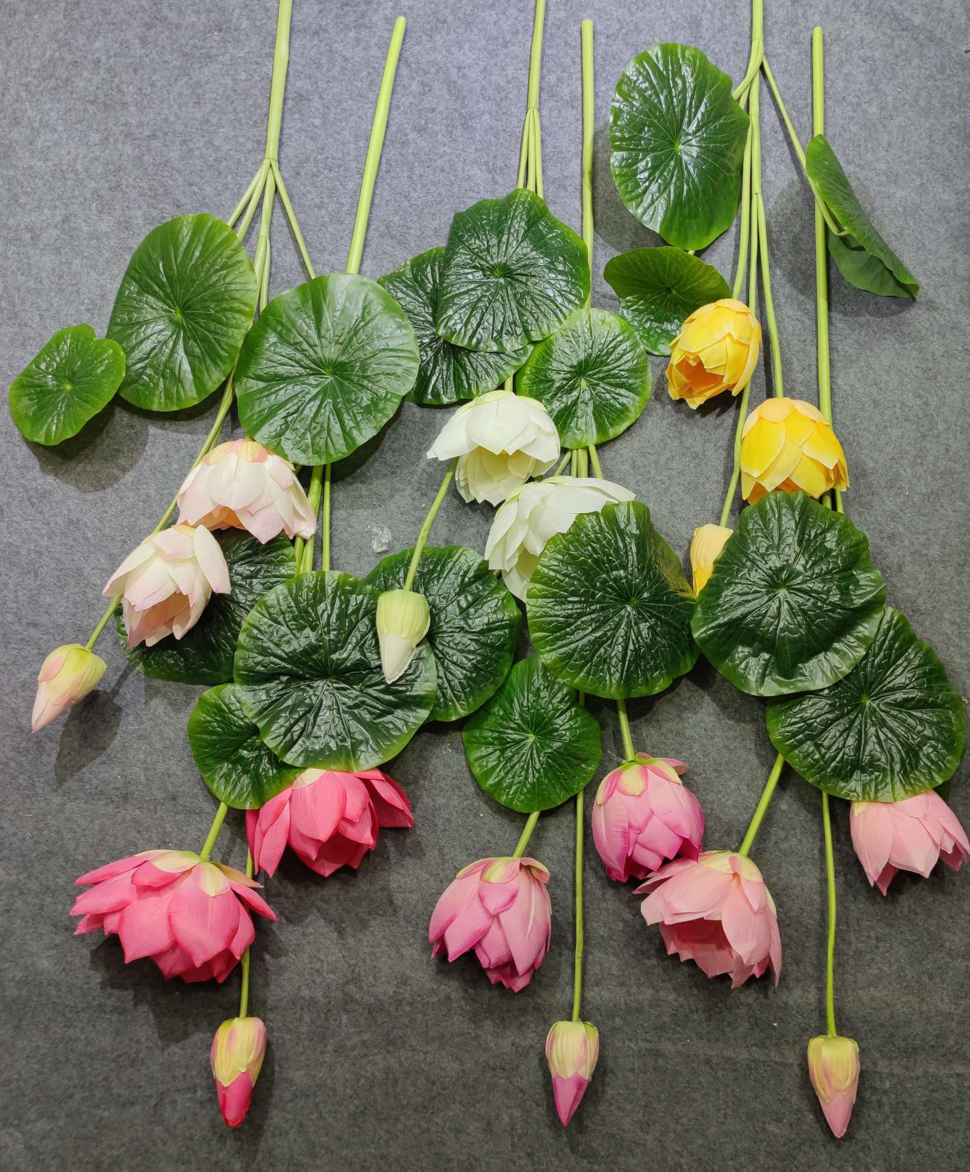 Single-piece artificial lotus flower, lotus leaf and lotus leaf bouquet, small artificial plastic flower, lotus flower and lotus leaf integrated decorative bouquet detail image 12