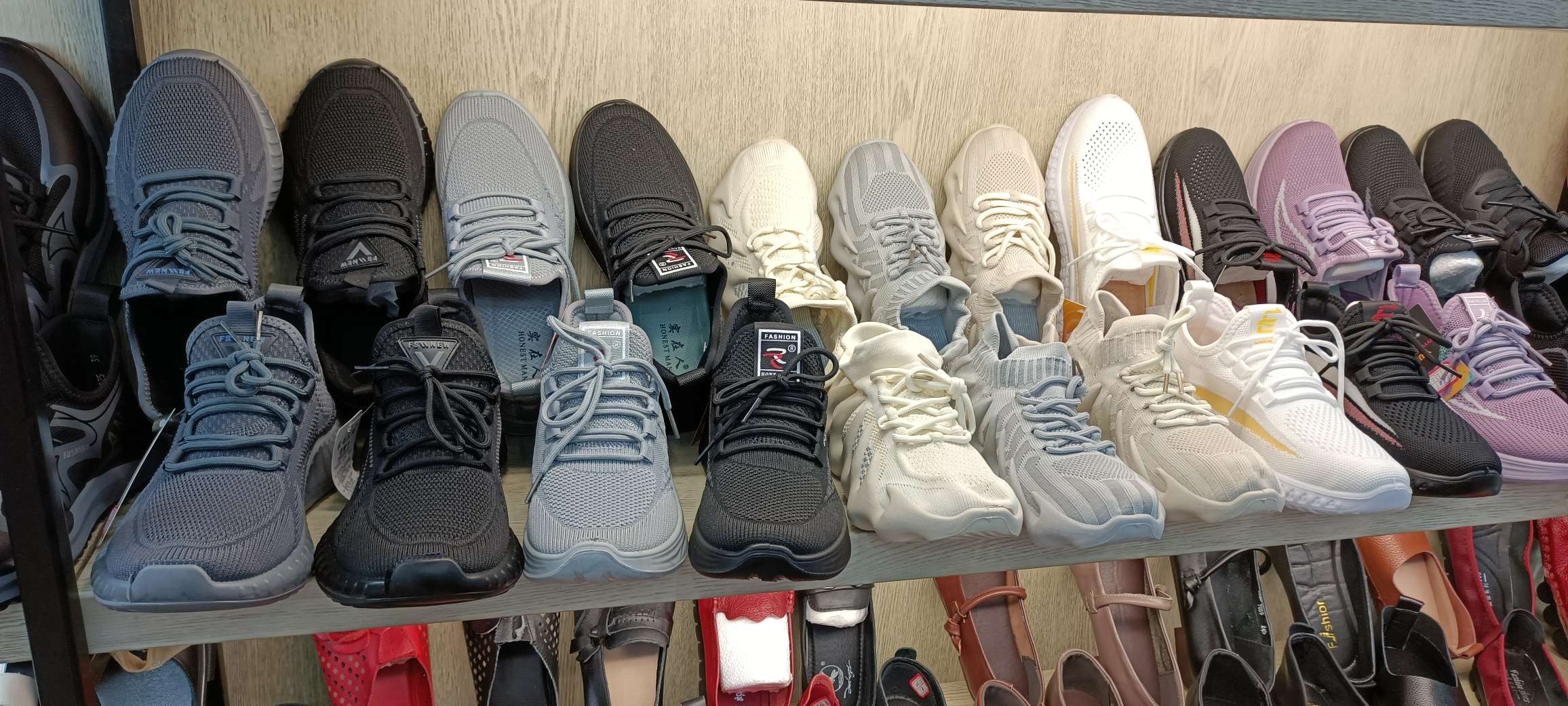 Men's casual single shoes, leather shoes, woven shoes, beach shoes, slippers details Picture