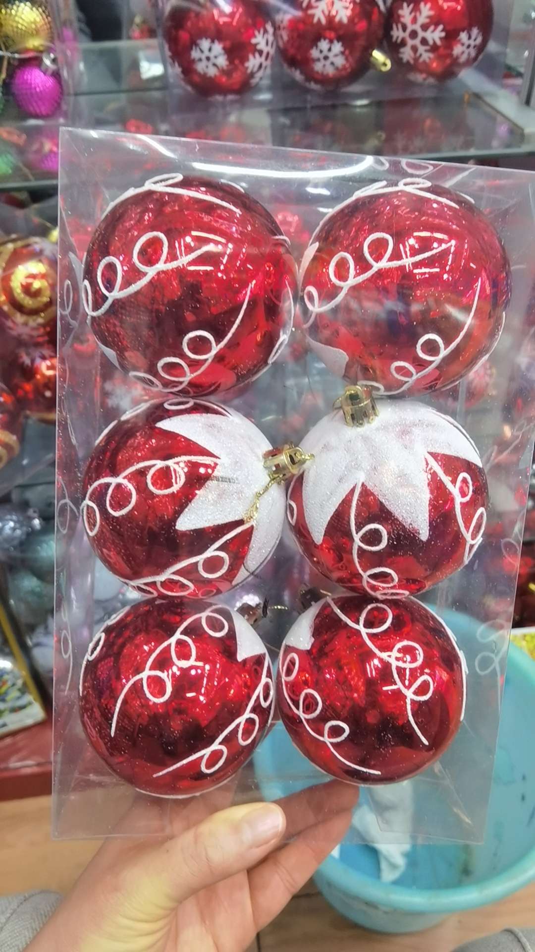 工艺品独特牙买加冰箱贴 圣诞节日葡萄串挂饰 精细仿真摇摆莲花灯 地球仪烛台 礼品塑料工艺品 美观实用图