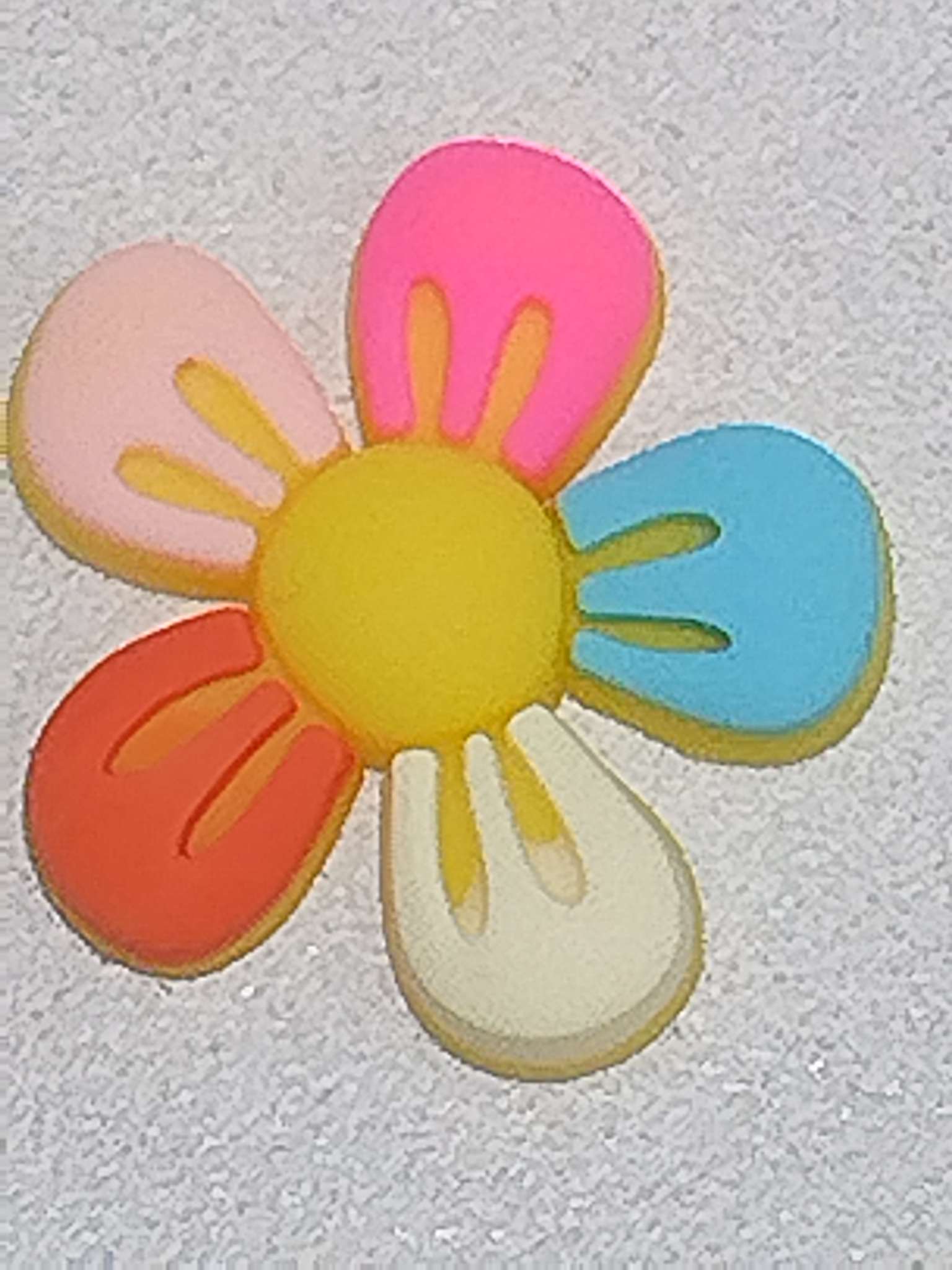 DIY accesorios de ornamento semiacabados, parches de ornamento de PVC de cinco colores con pequeñas flores. Niños horquillas accesorios accesorios crocs fundas de teléfono parches de refrigerador details Picture